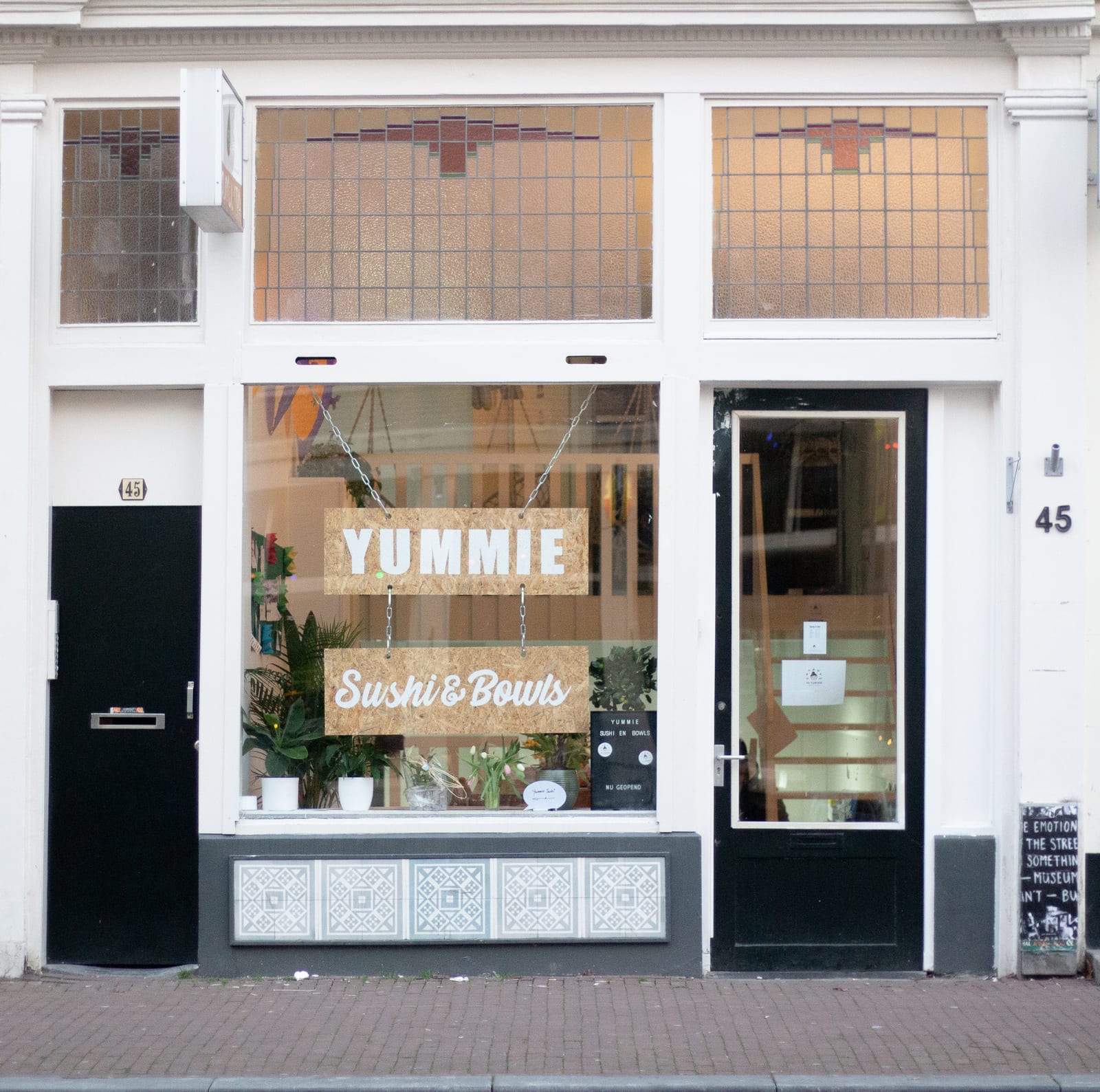 45 Yummie Sushi & Bowls