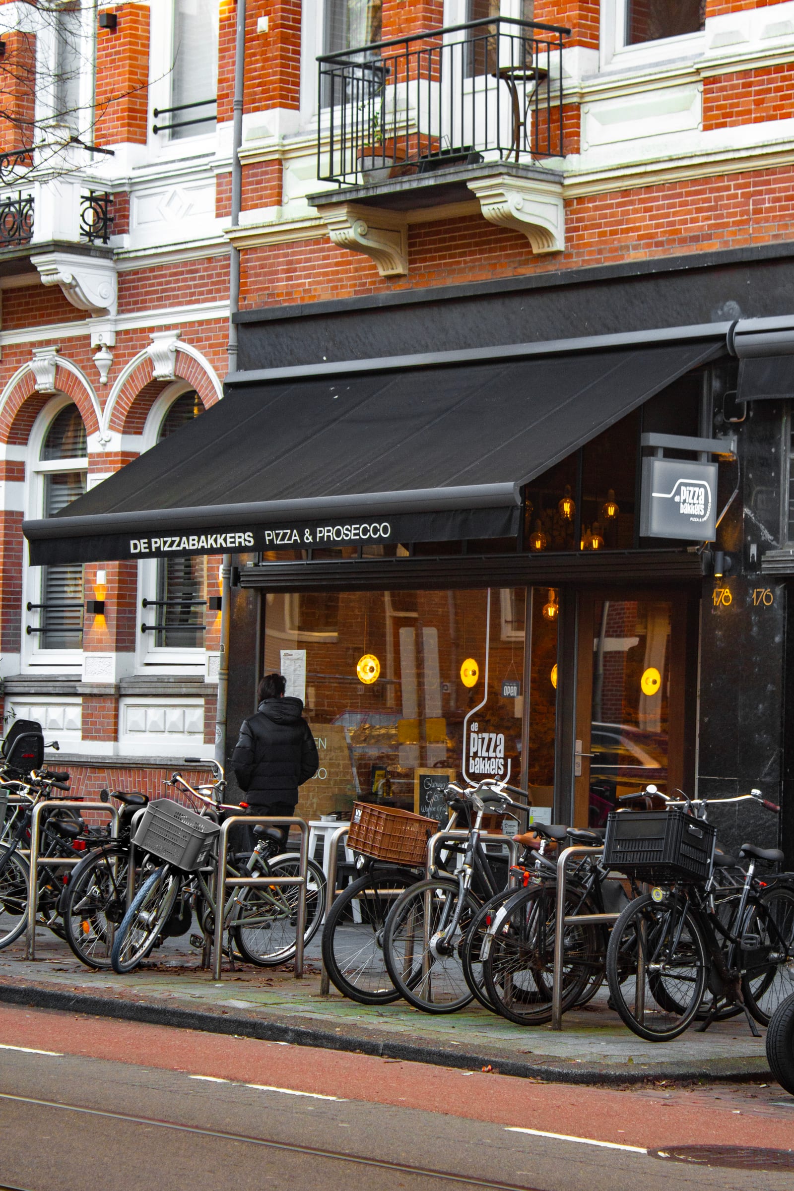 De Pizzabakkers Willemsparkweg