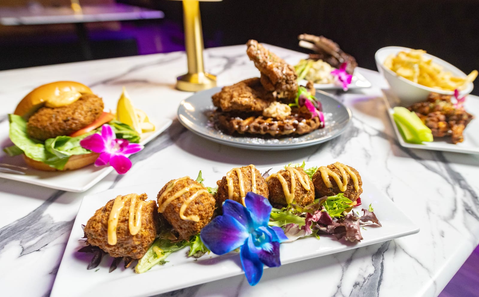 Hollywood Atl Restaurant & Lounge