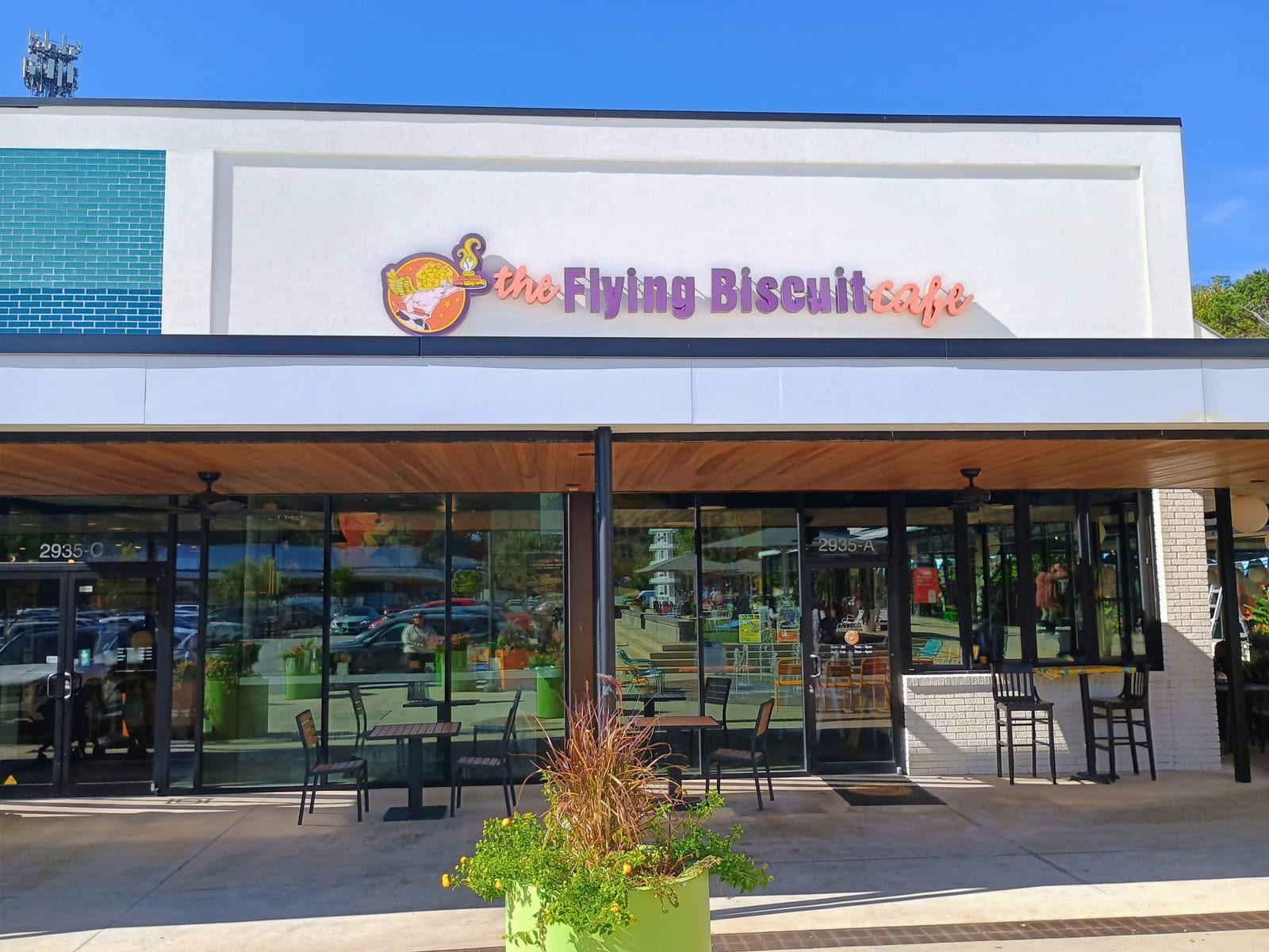 The Flying Biscuit Cafe