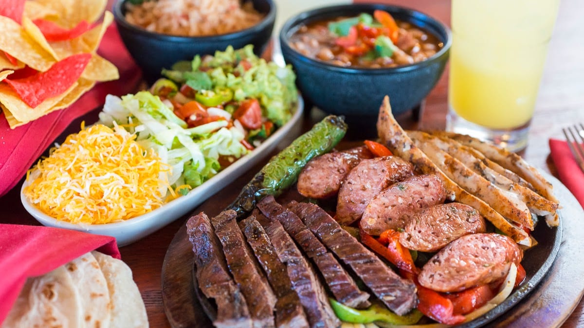 Serranos Cocina y Cantina