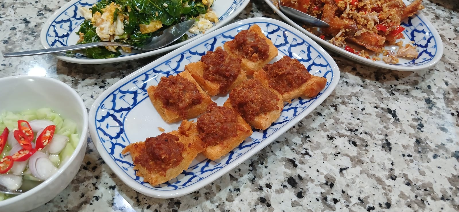 ร้านอาหารข้าวใหม่