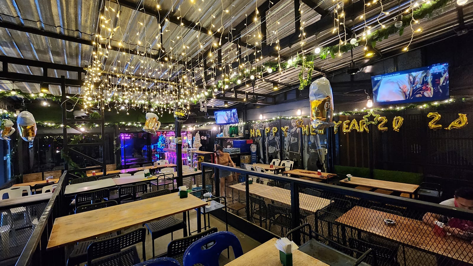 ร้านบ้านหัวมุม รัชดาซอย3(Baan Hua Mum Ratchada Soi3)