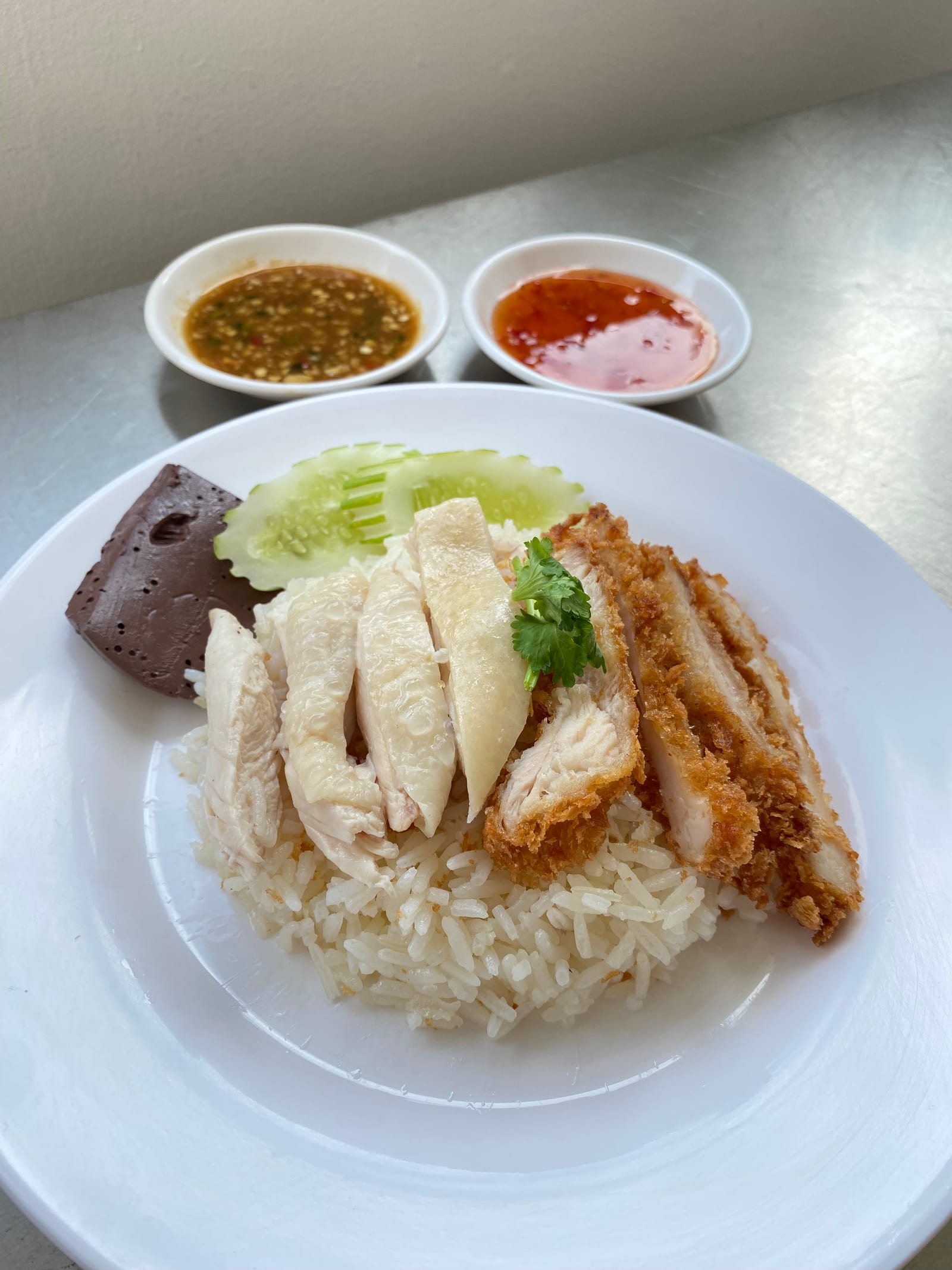 ข้าวมันไก่เฮียง้วน ท่าข้าม30