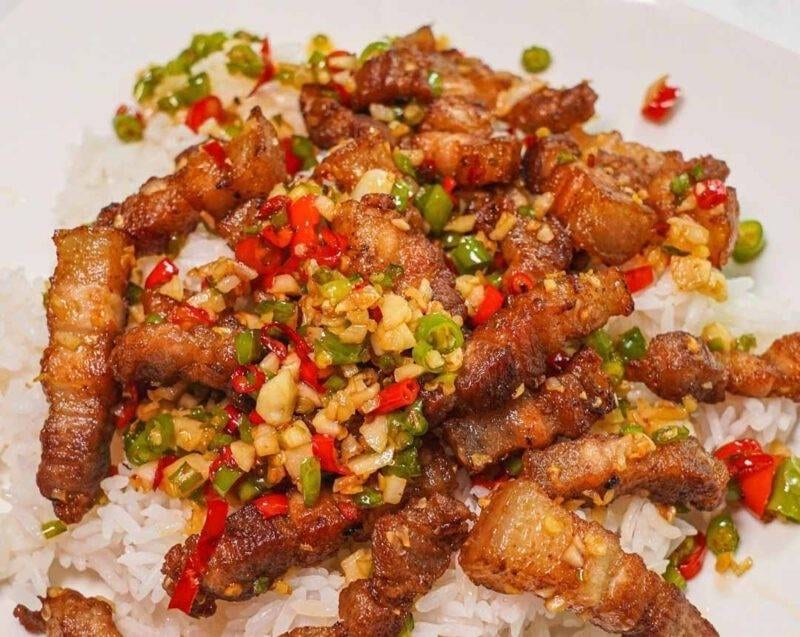 Khua Bua Thong ครัวบัวทอง อาหารตามสั่ง