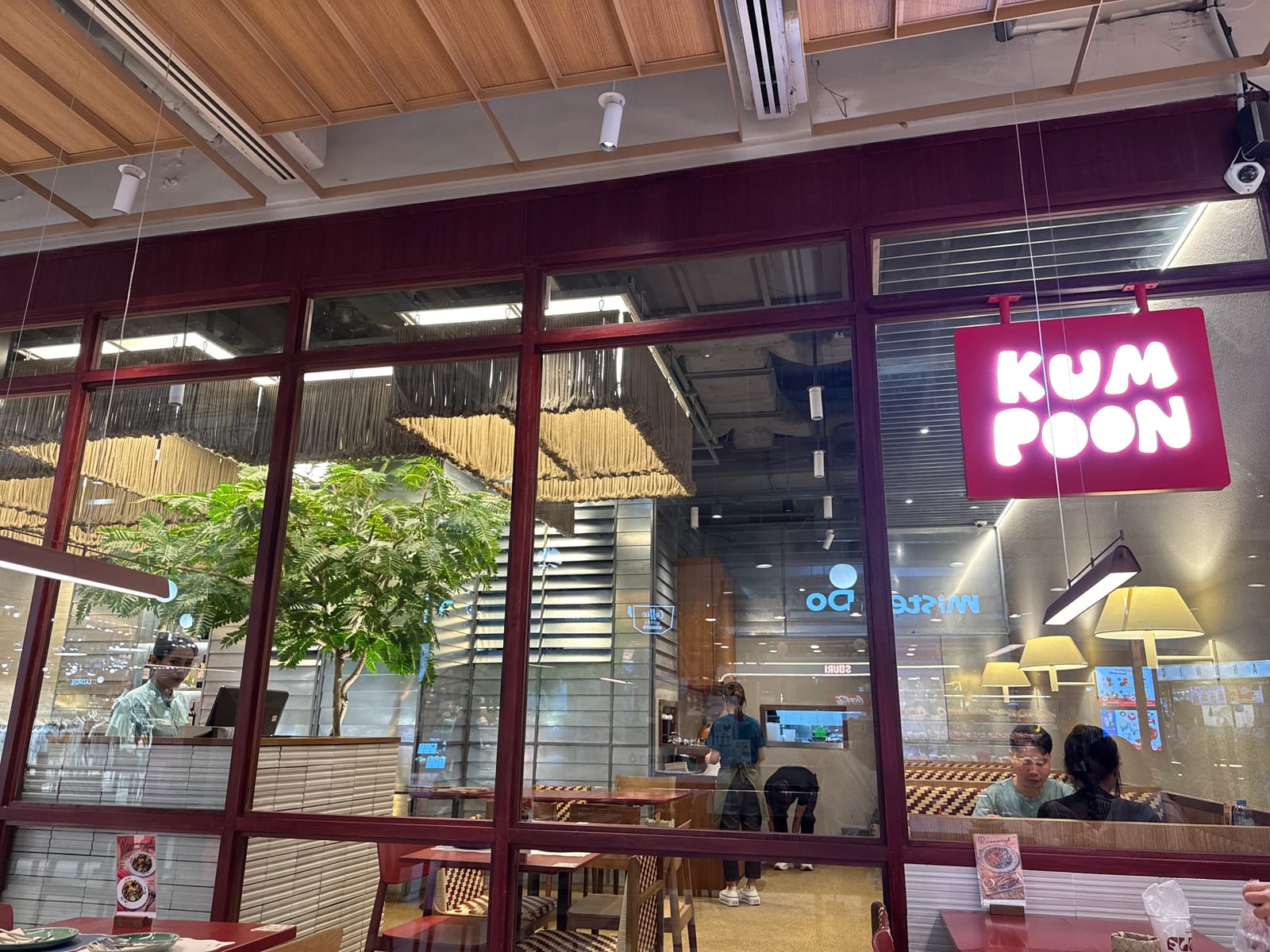 Kumpoon Rama 9