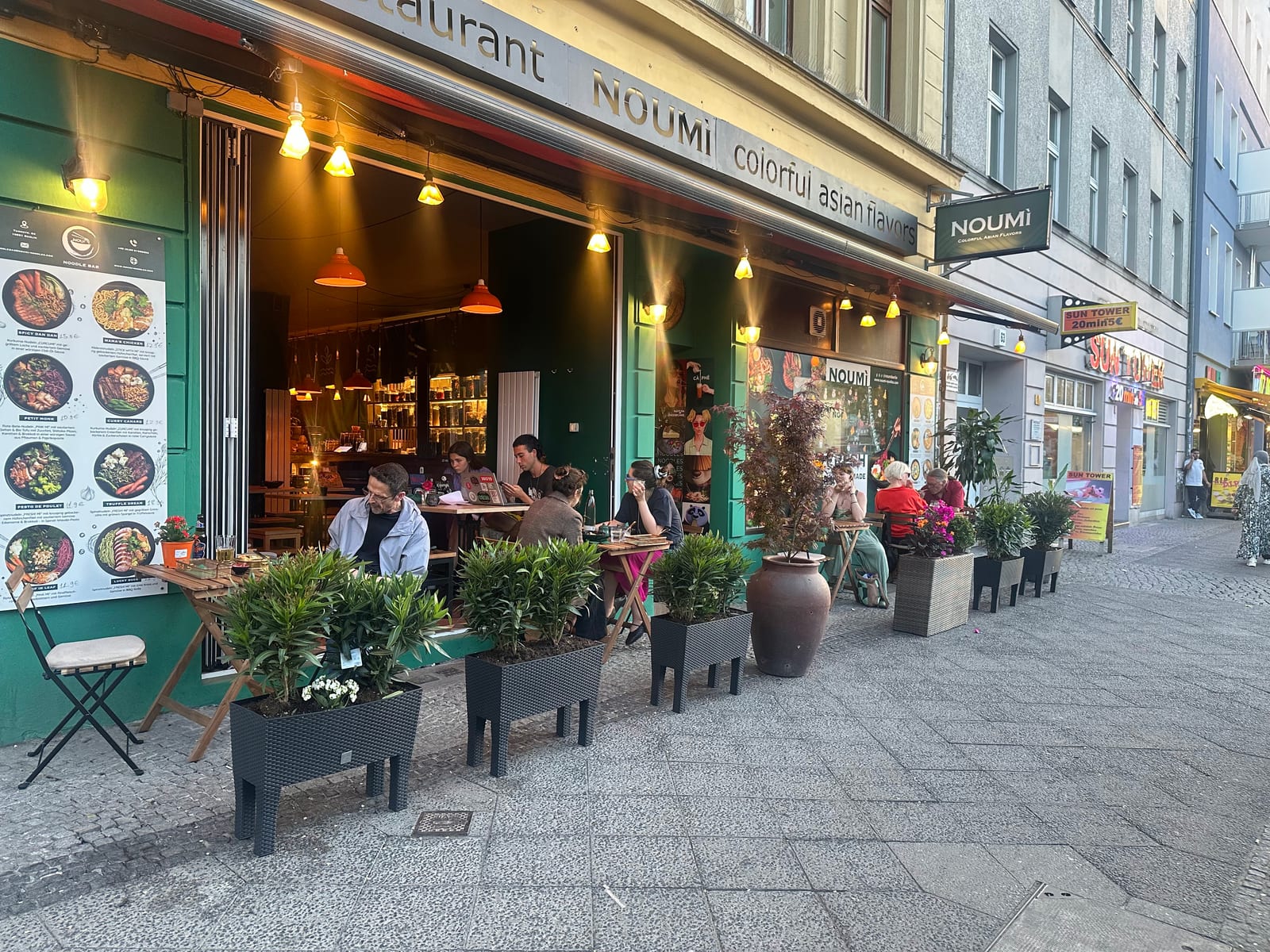 Noumi Noodle Bar