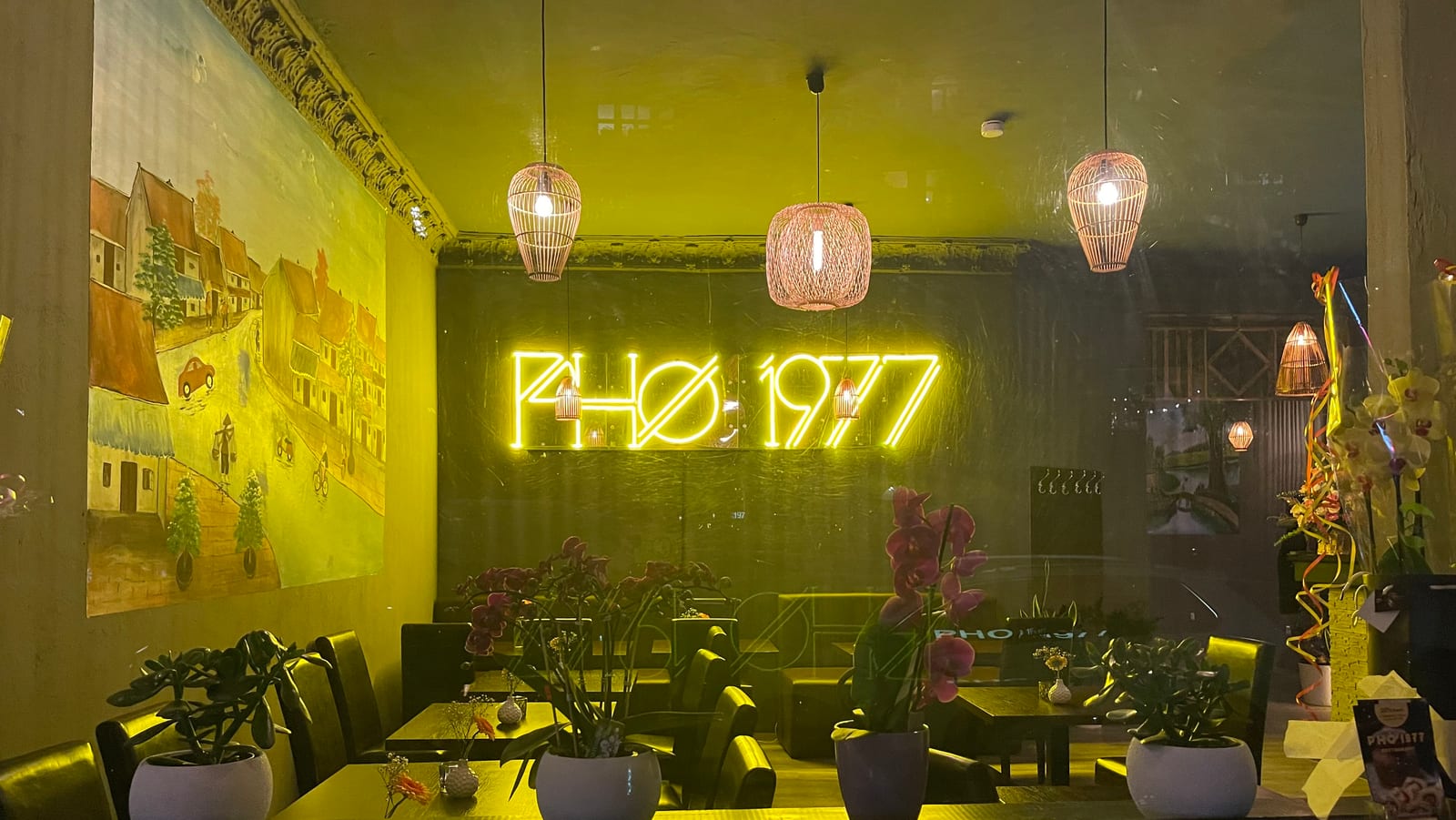 Pho 1977 am Icc
