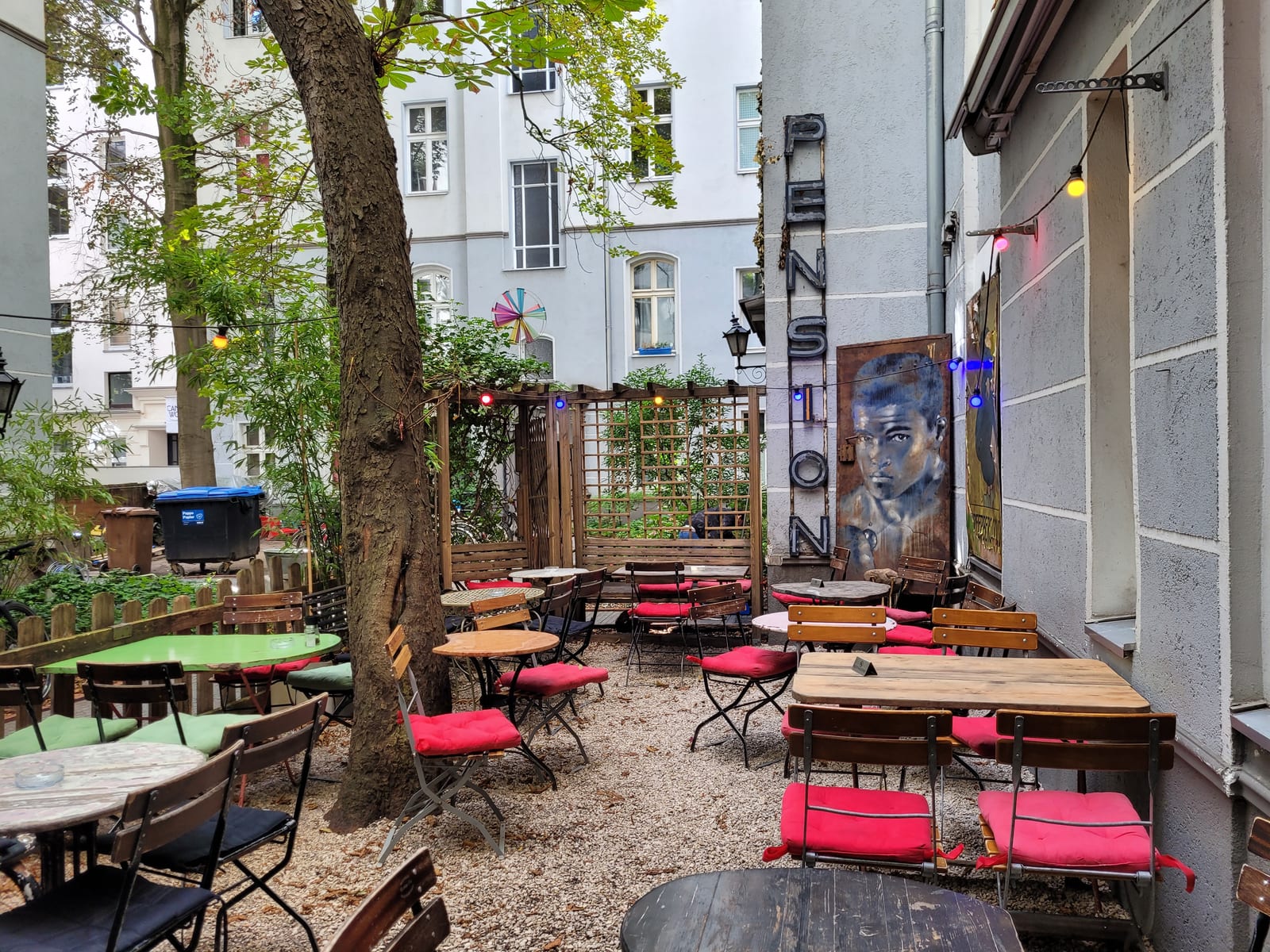 Schwarzes Cafe