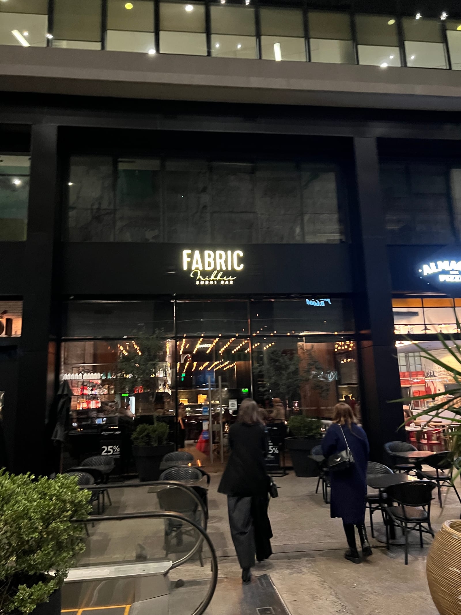 Fabric Nikei Sushi Bar | Complejo Al Rio