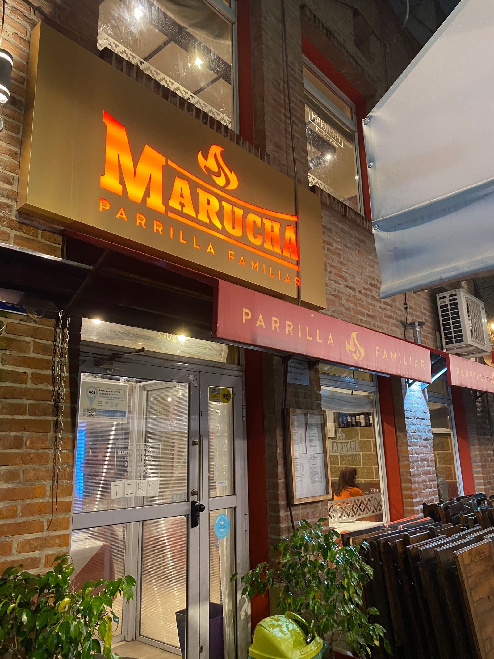 Marucha Parrilla Familiar