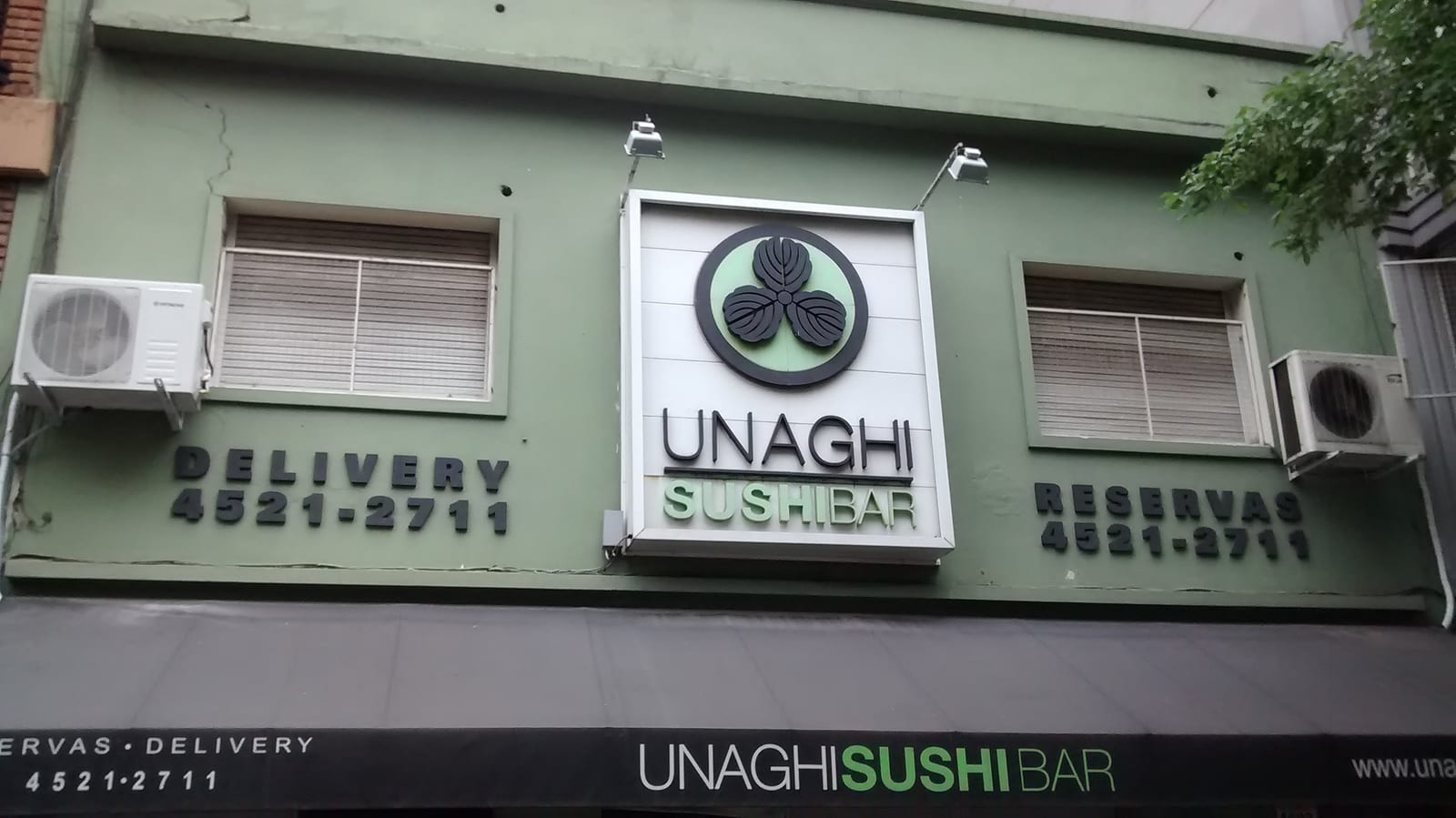 Unaghi Sushi Bar