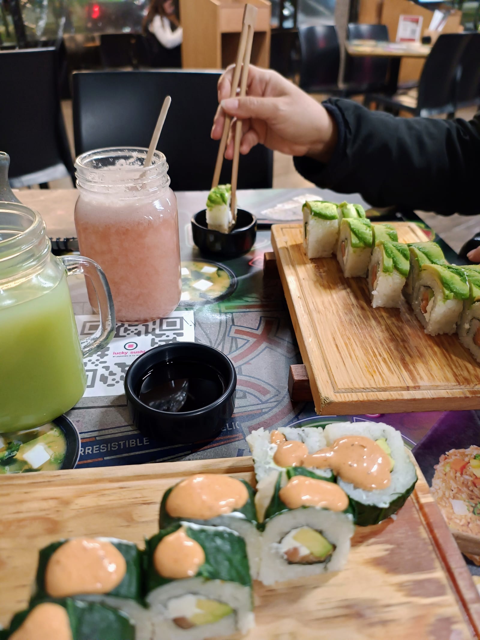 Lucky Sushi