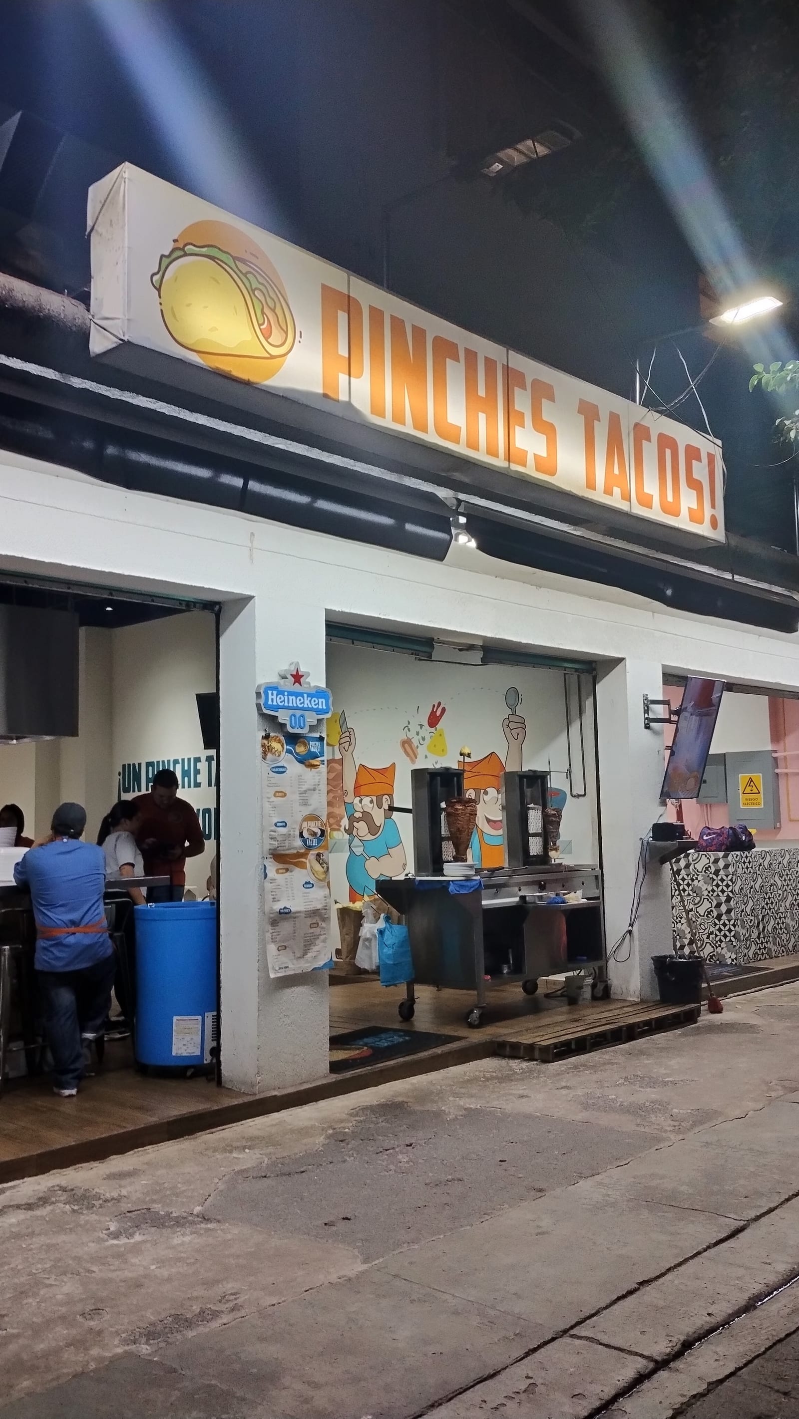 Pinches Tacos