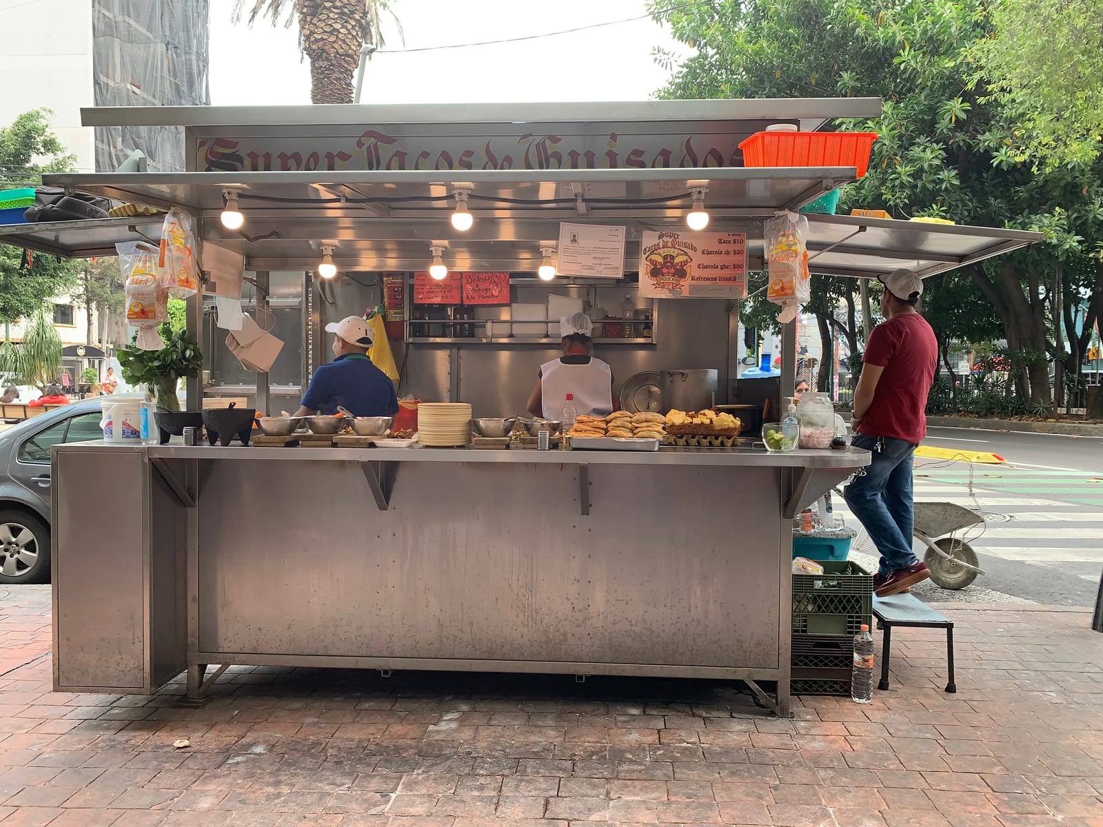 Super Tacos de Guisado