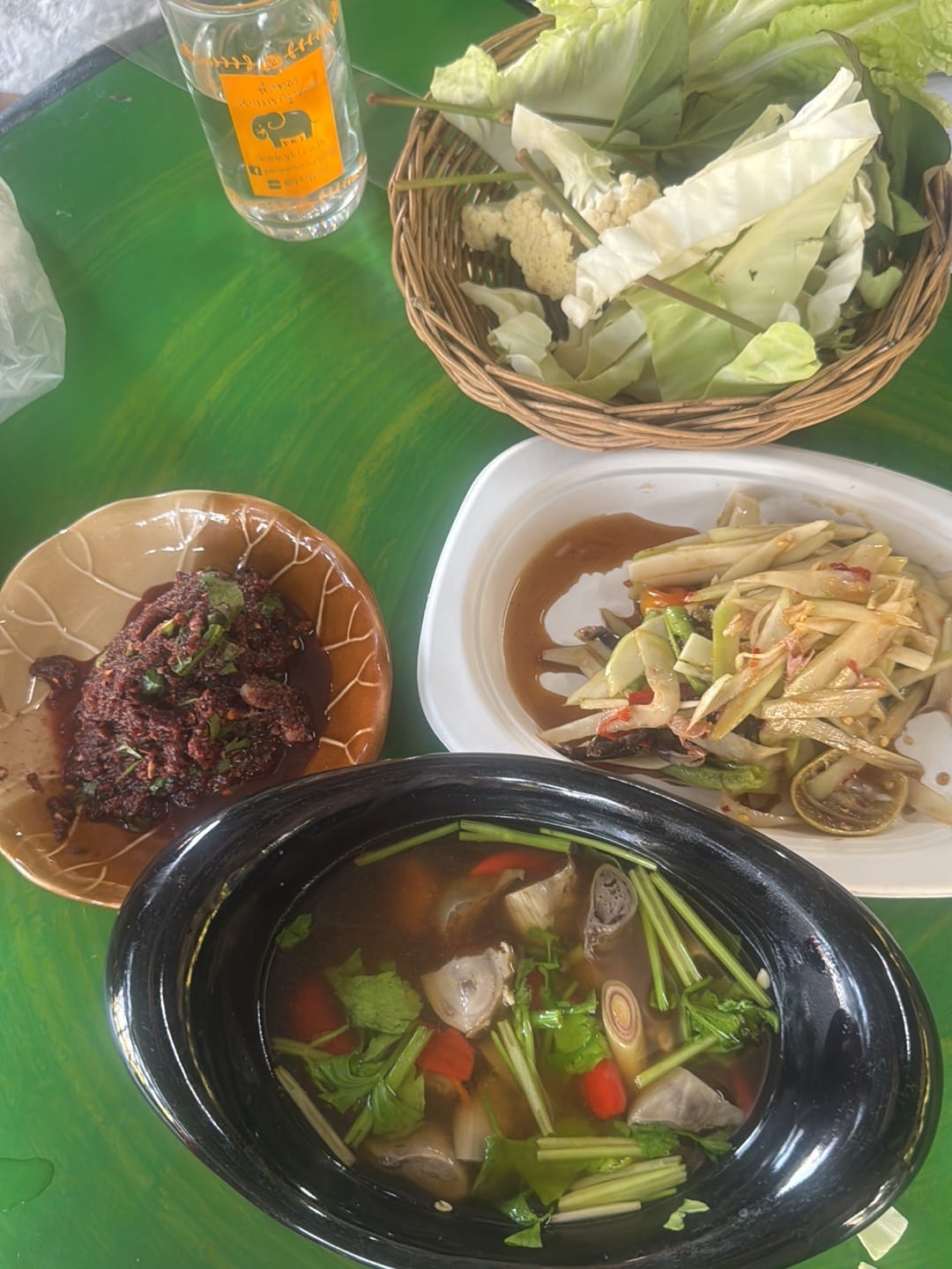 ต้มยำกบฮิมโต้ง