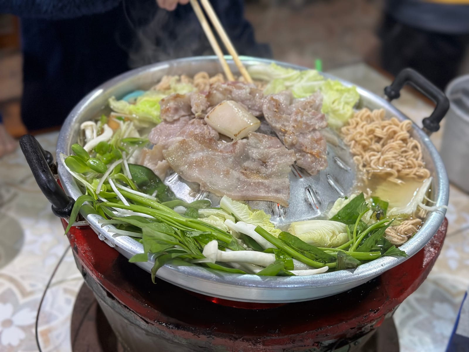 นกน้อยหมูกะทะ สะเมิง