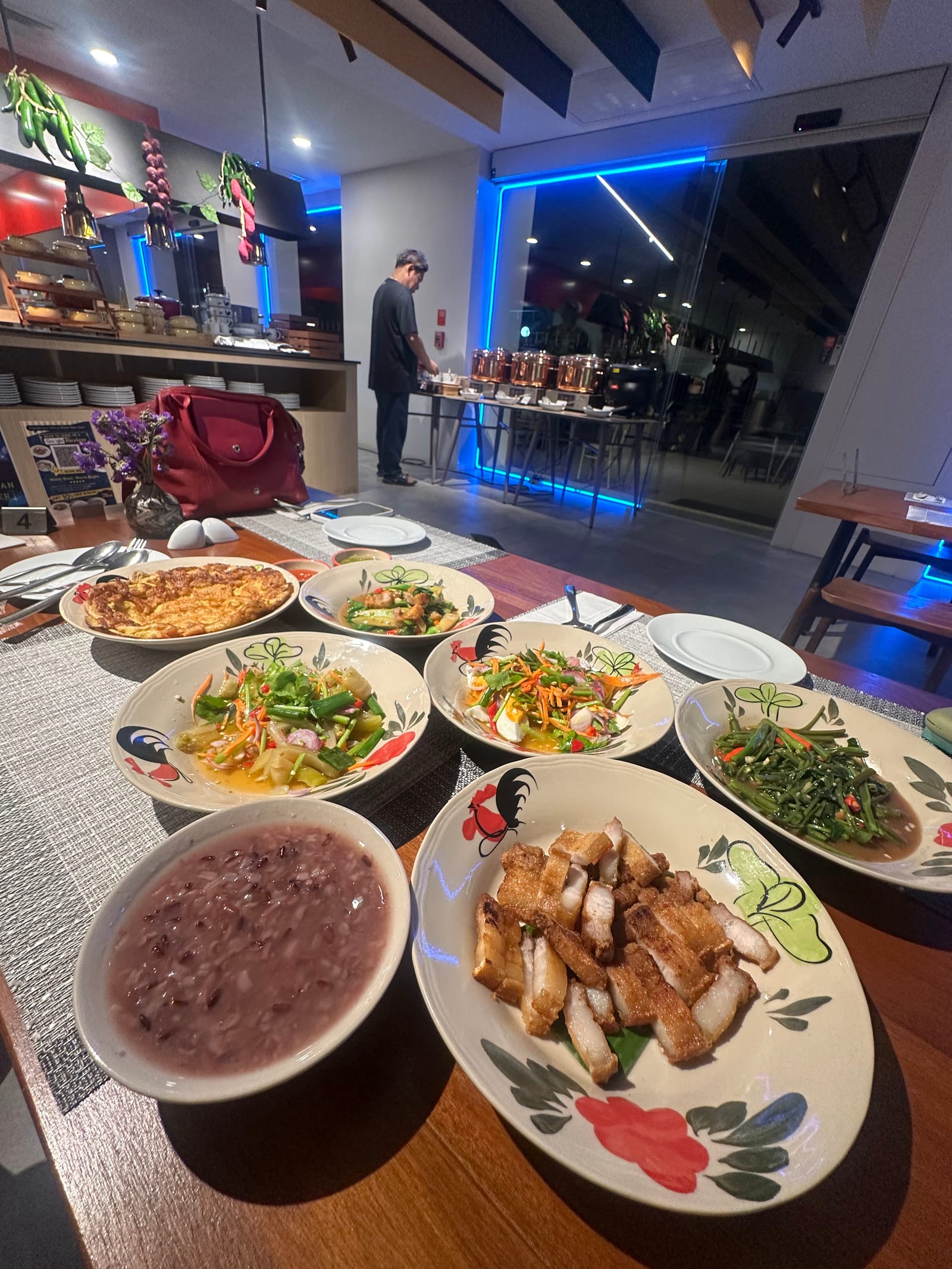 Khao Tom Club ร้านข้าวต้มคลับ