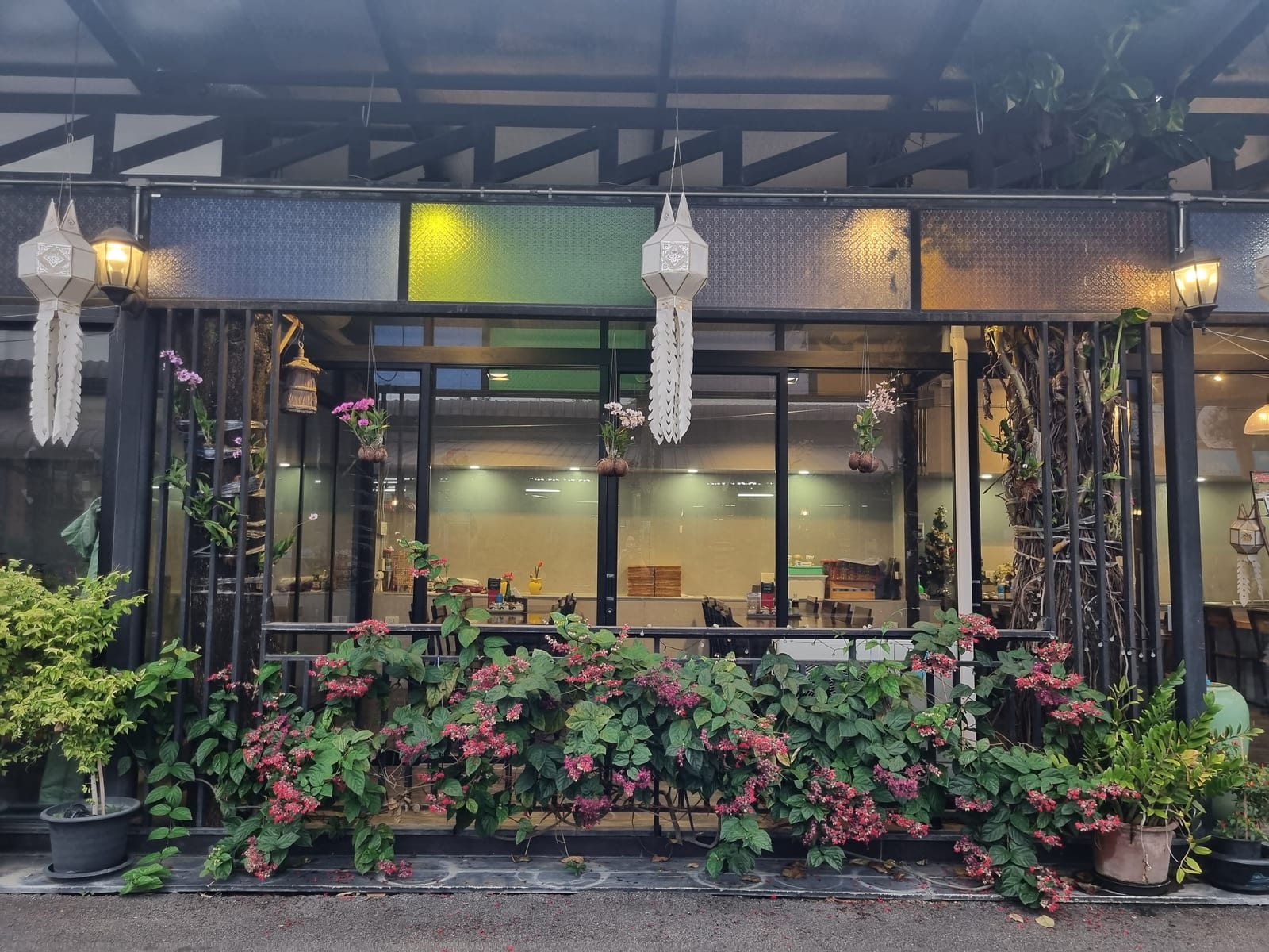Mae Pa Sri Restaurant