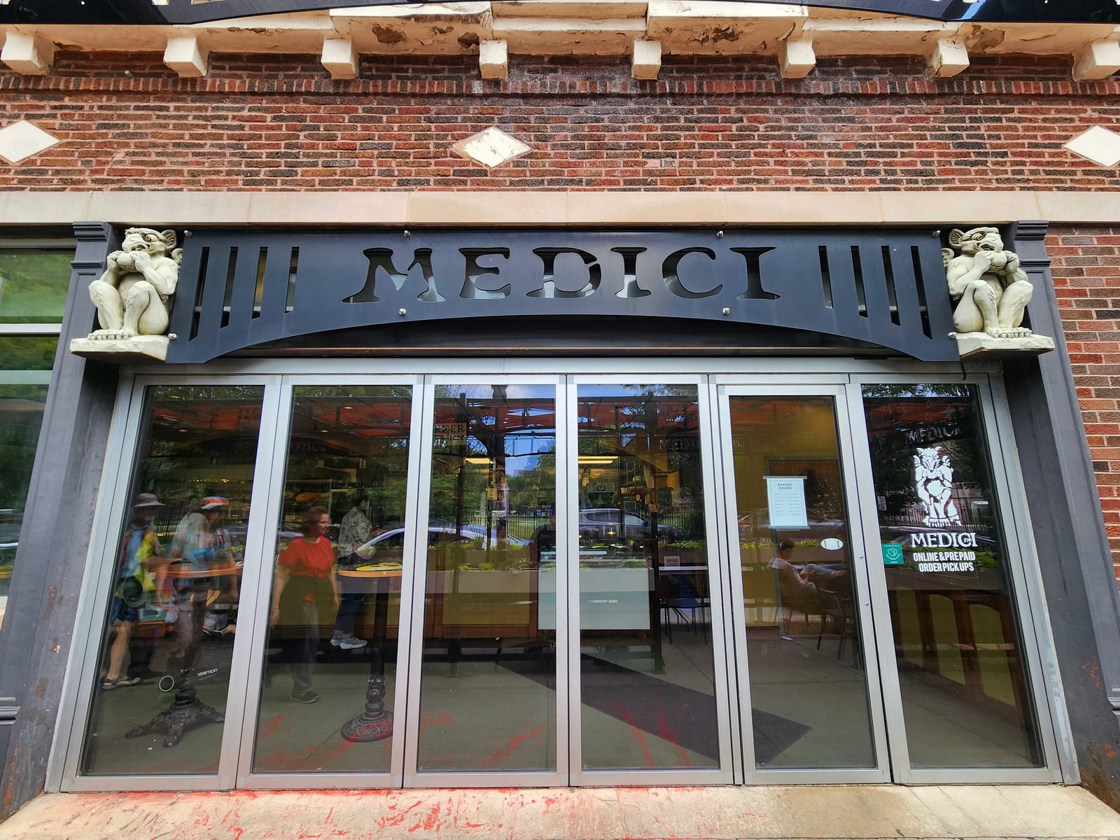 Medici On 57th