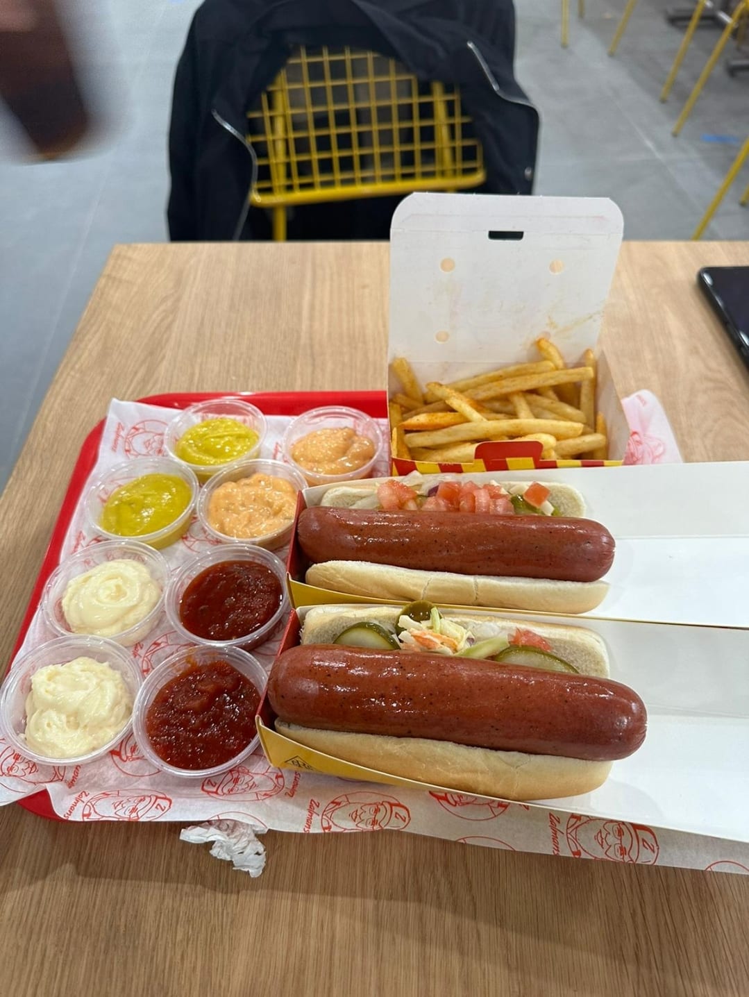 Zalman's Hot Dogs