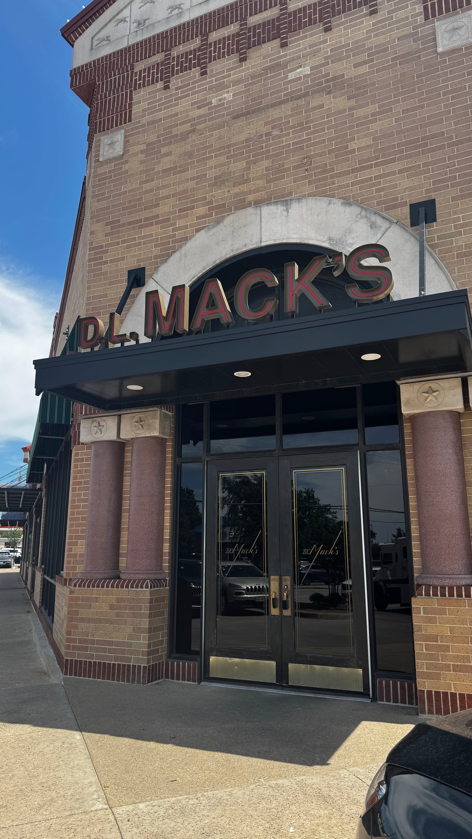 D.L. Mack’s