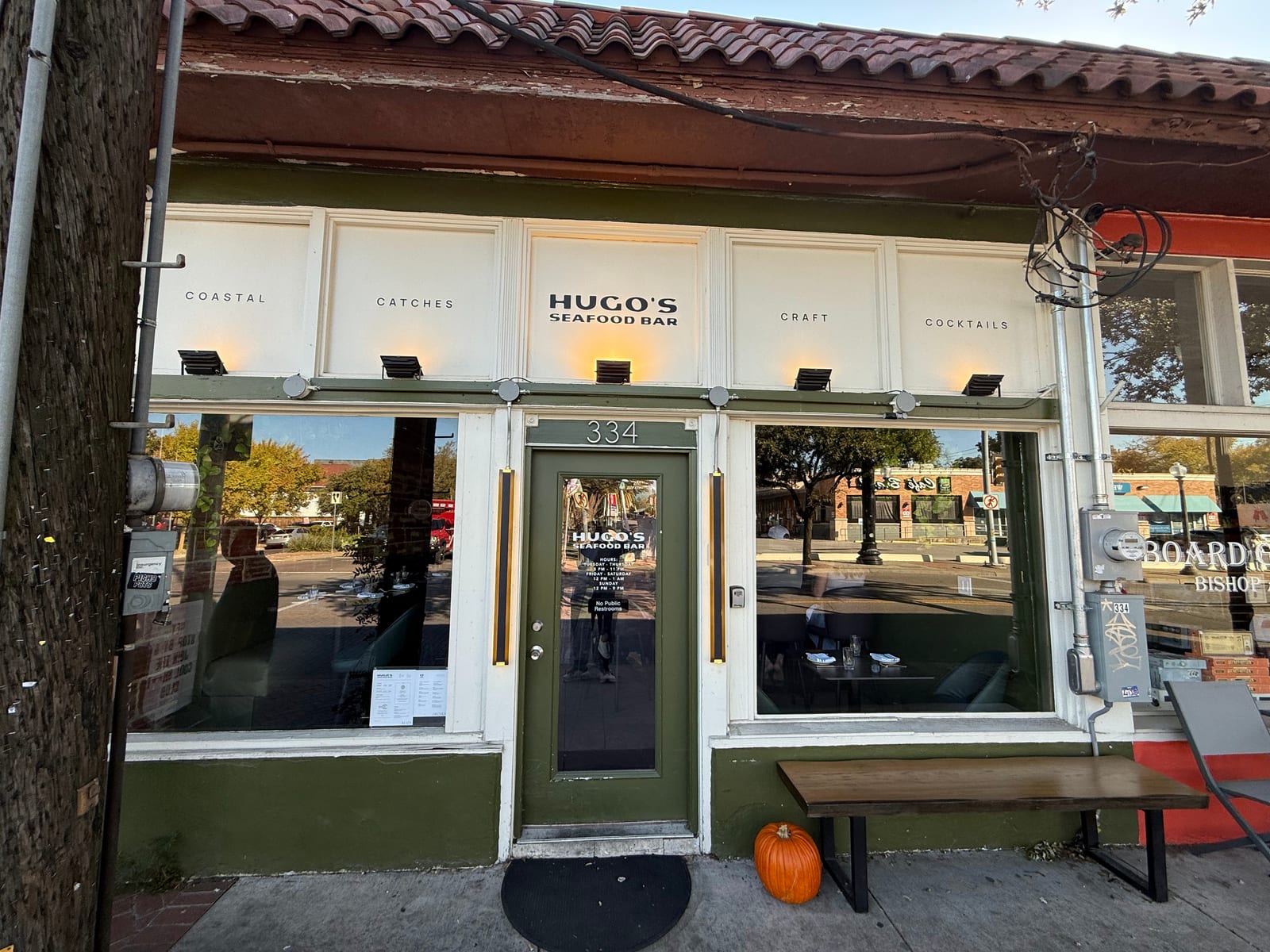 Hugo’s Seafood Bar