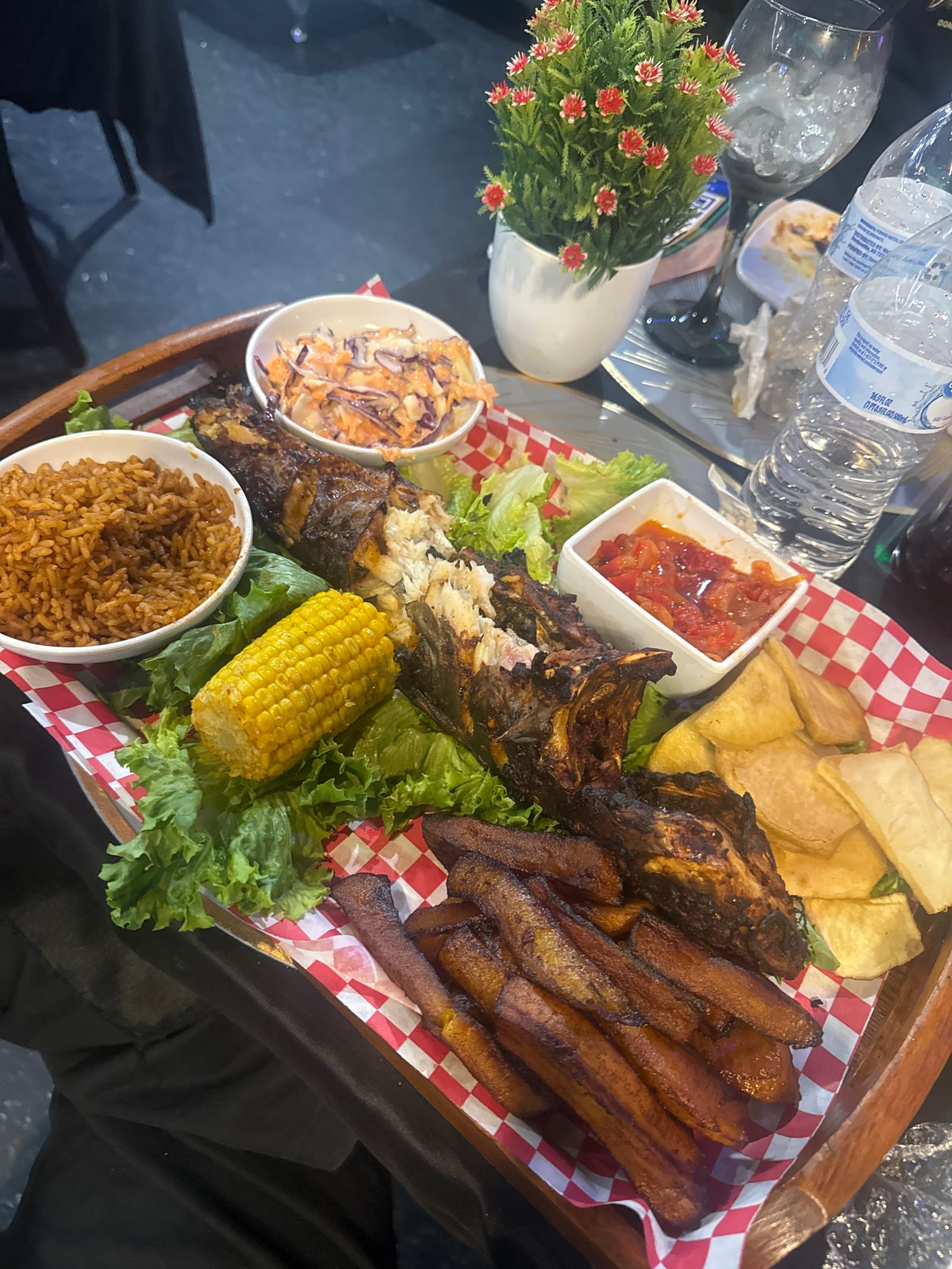 Kanny's Restaurant and Lounge