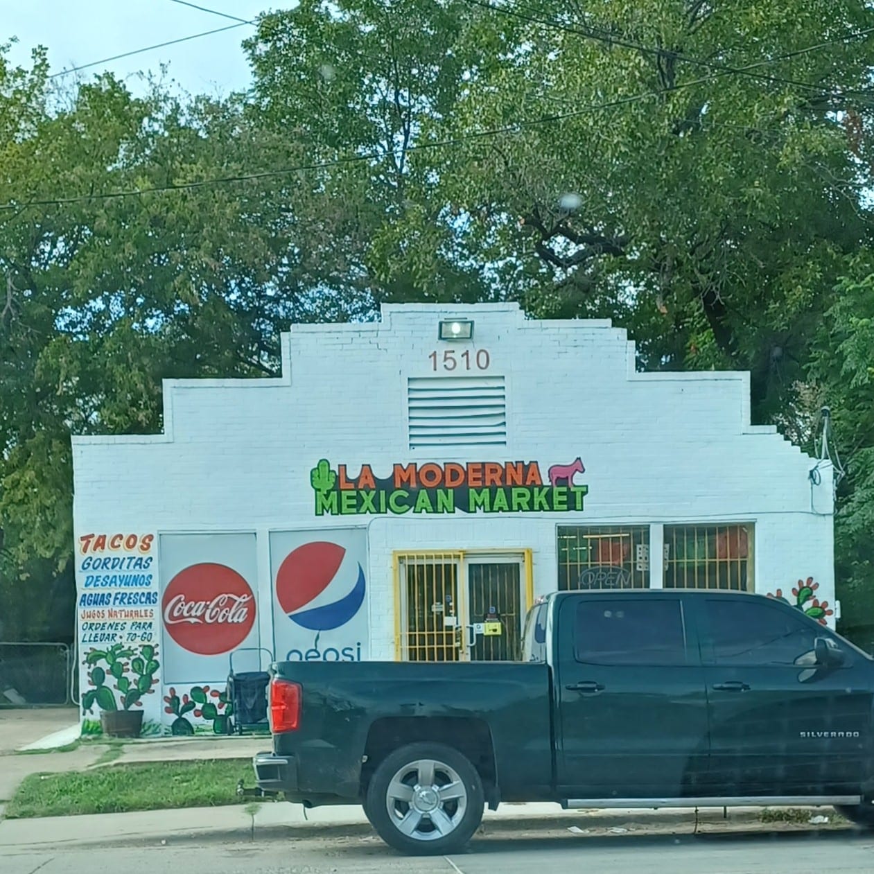 La Moderna Mexican Market