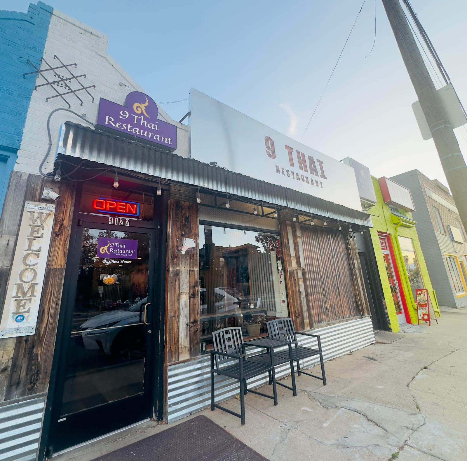 9 Thai Restaurant