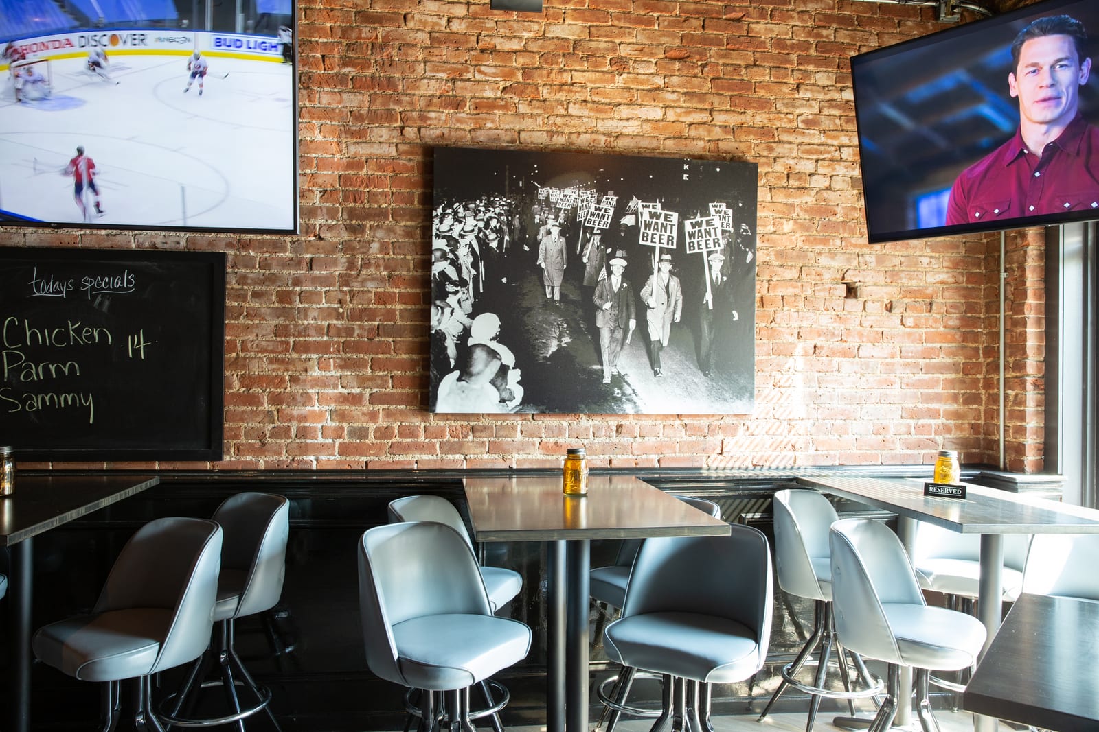 Reivers Bar & Grill