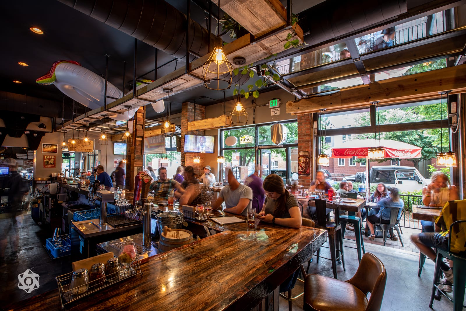 Walter's 303 Pizzeria & Publik House