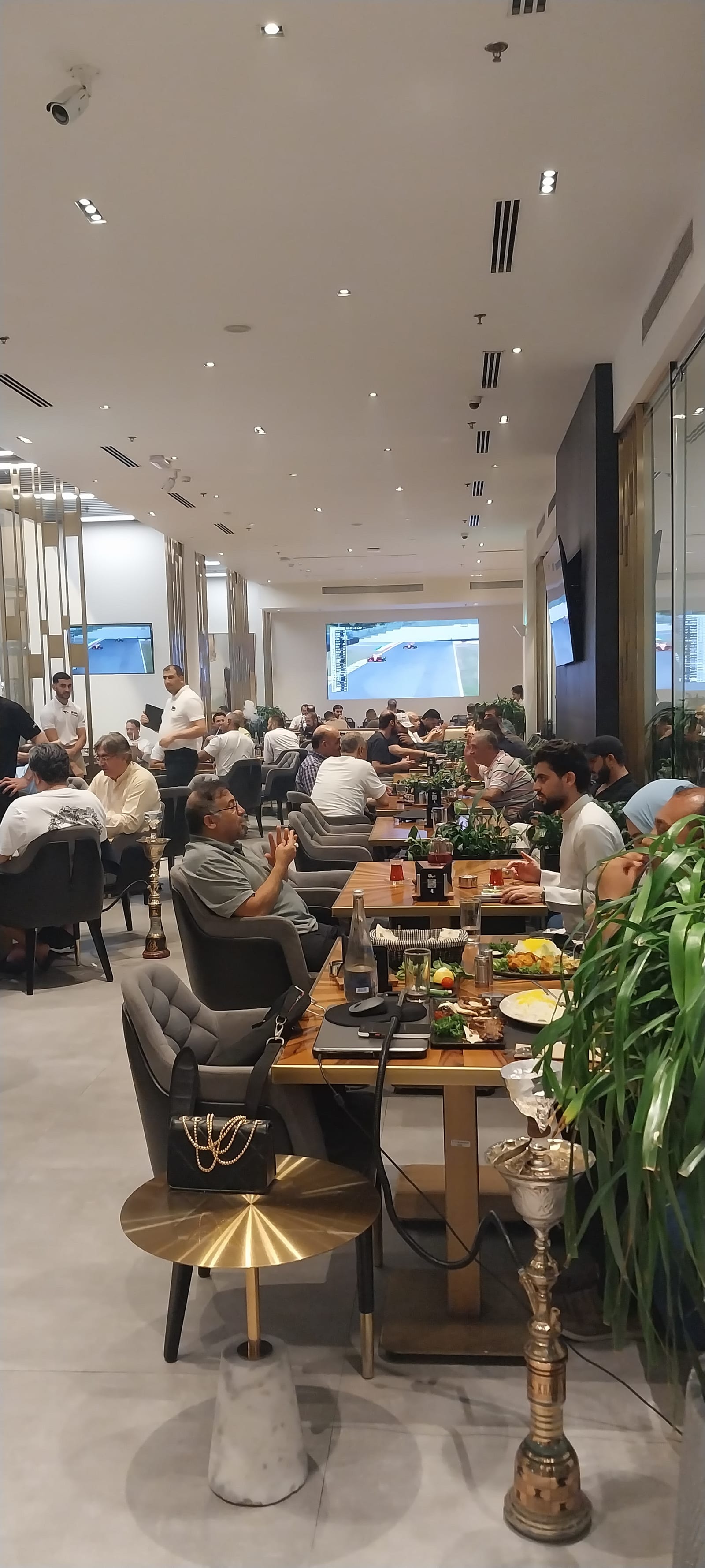 Aseel Restaurant (رستوران‌ اصیل)