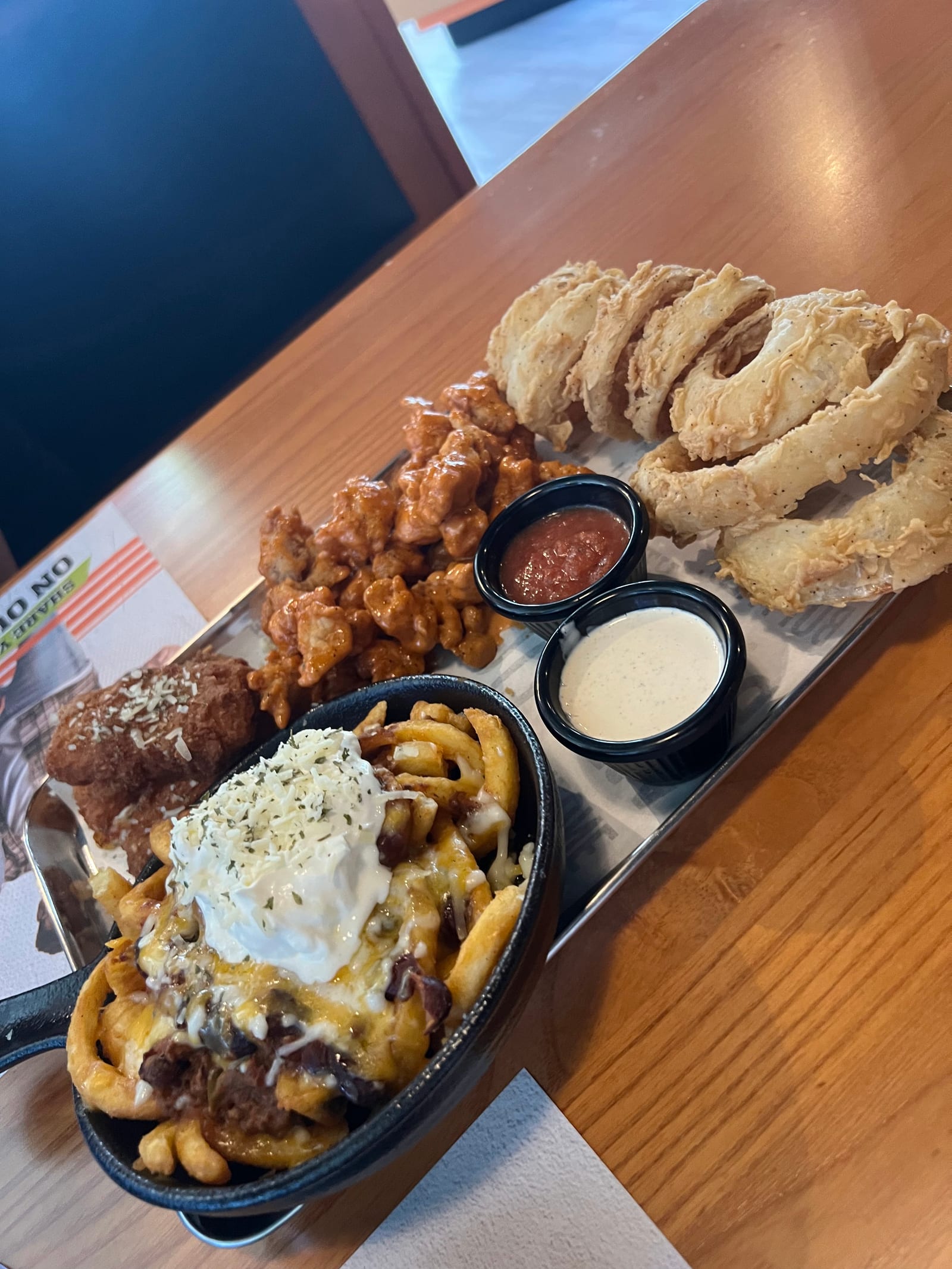 Buffalo Wings & Rings (JLT)