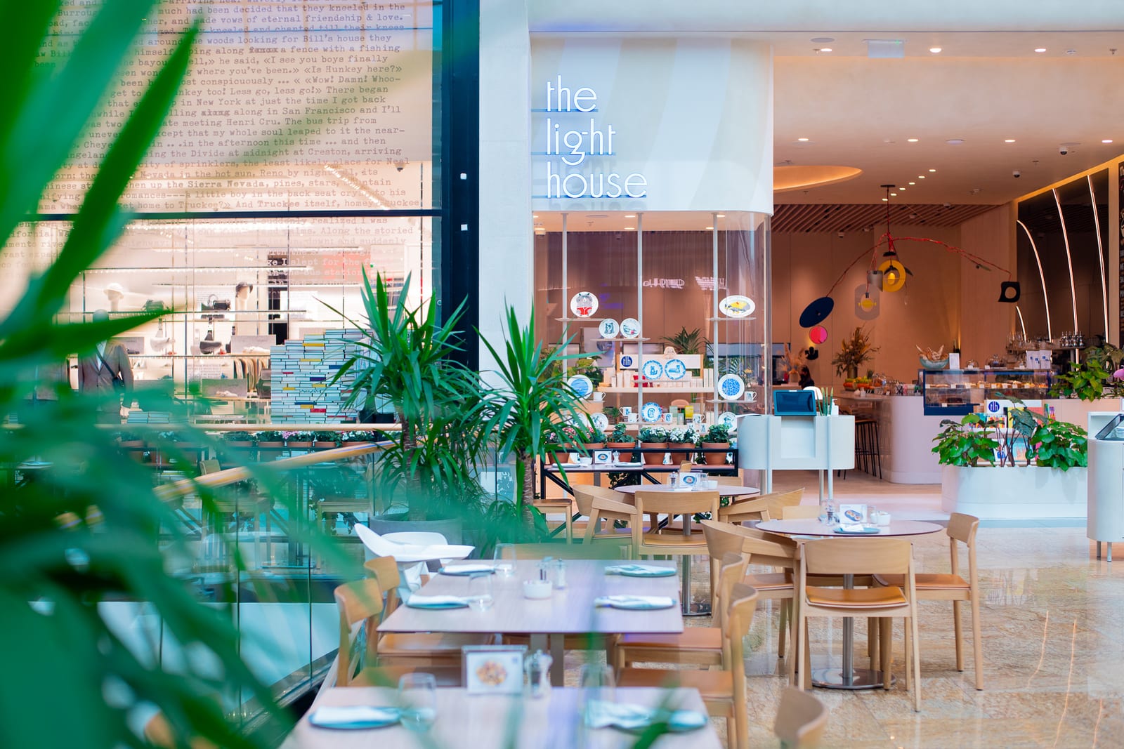 The Lighthouse Cafe & Concept Store, Mall of the Emirates