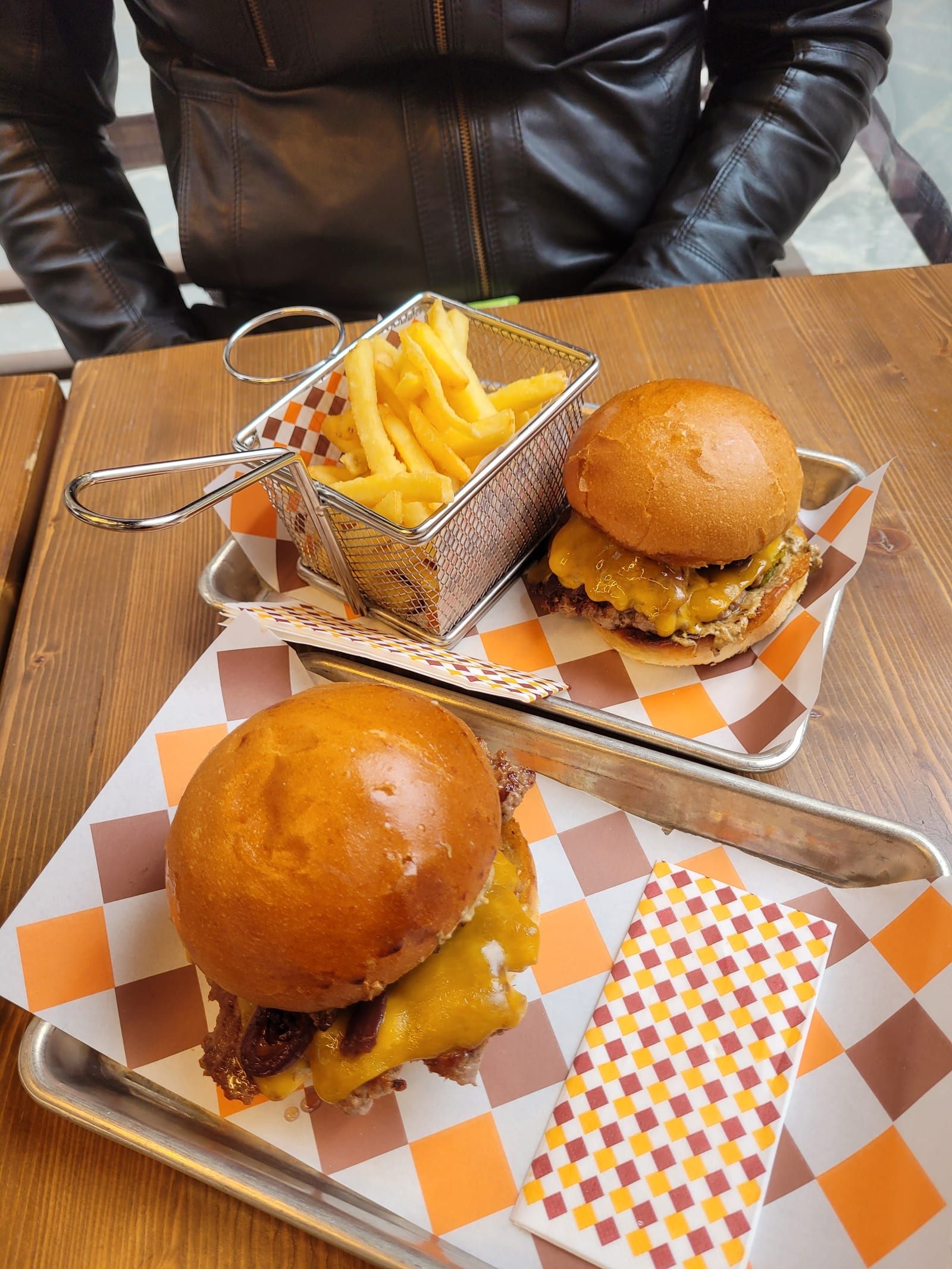 Mando Burger