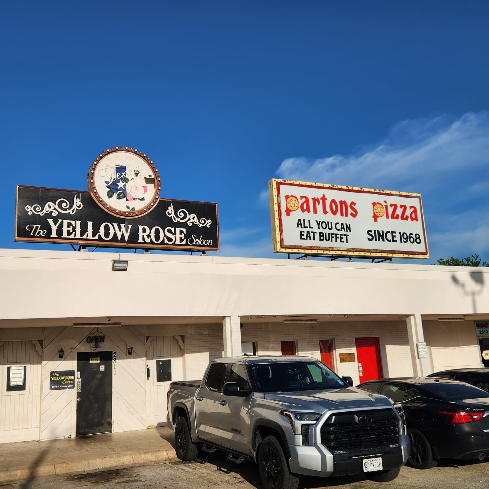 Parton's Pizza