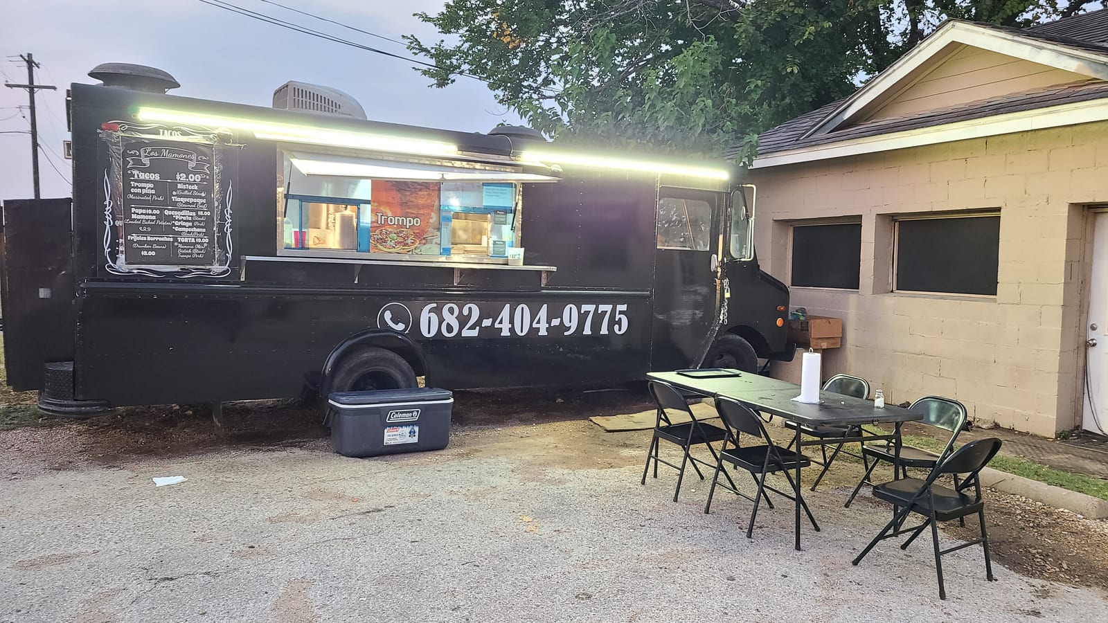 Tacos Los Mamones
