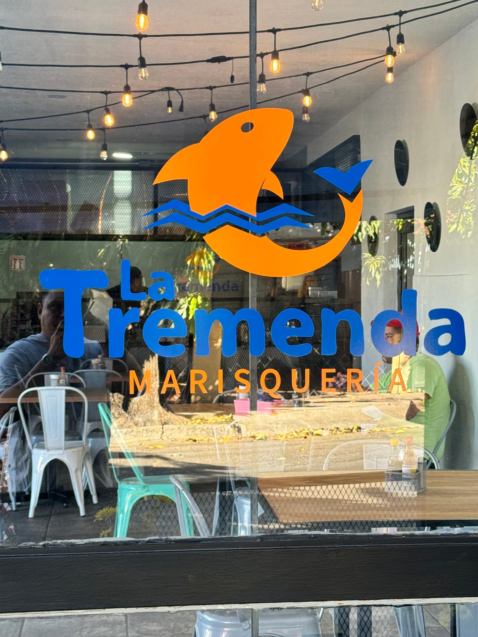 La Tremenda Marisqueria