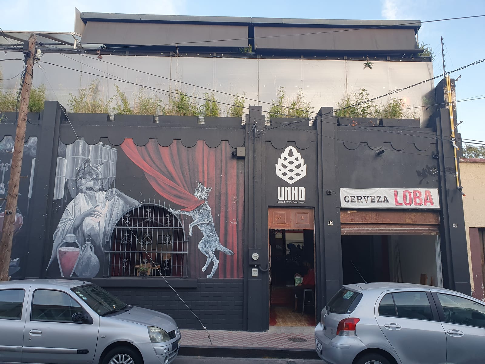 Loba Restaurante, Gastropub -Cocina y Cerveza En la Fábrica-