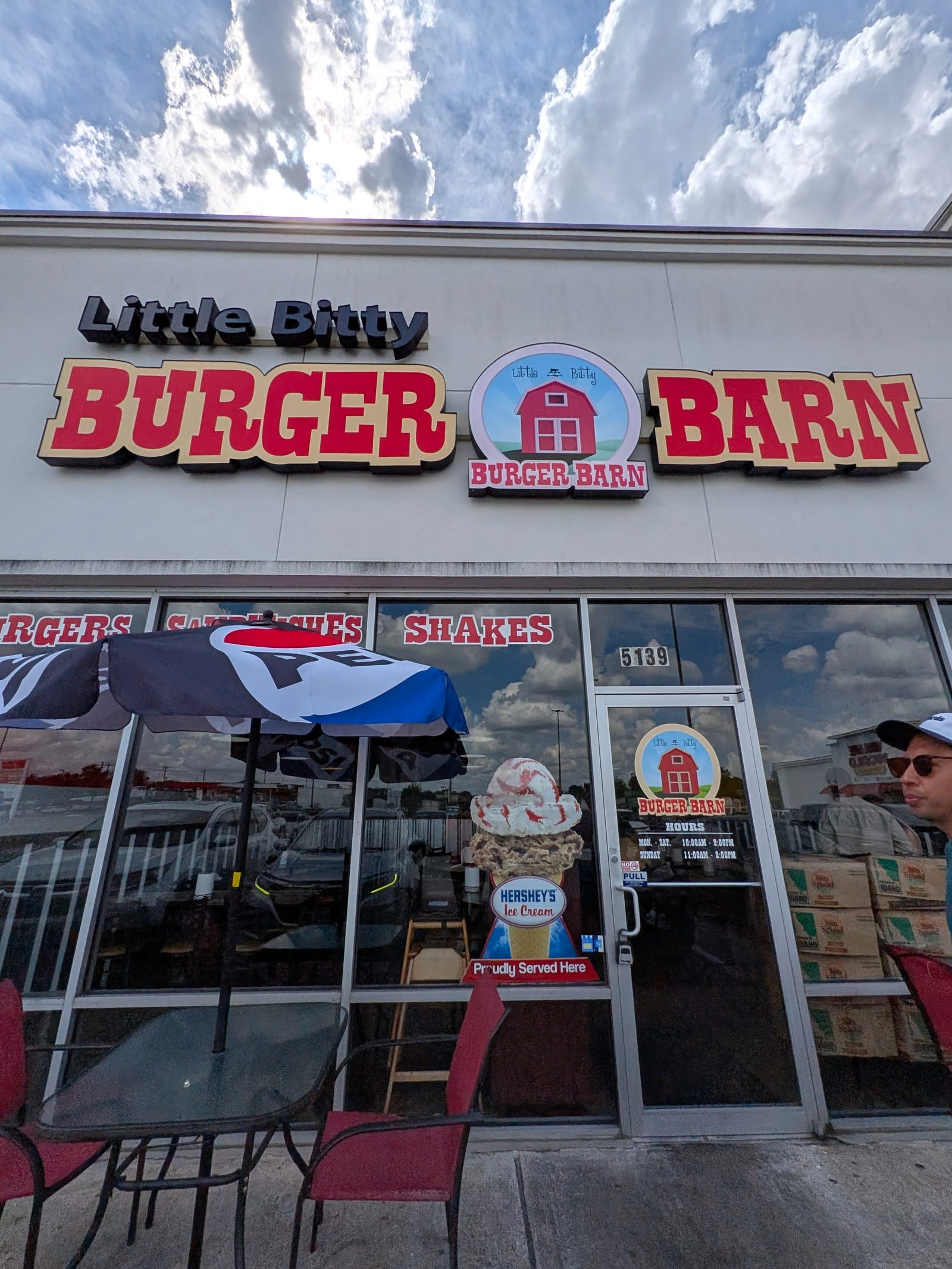 Little Bitty Burger Barn