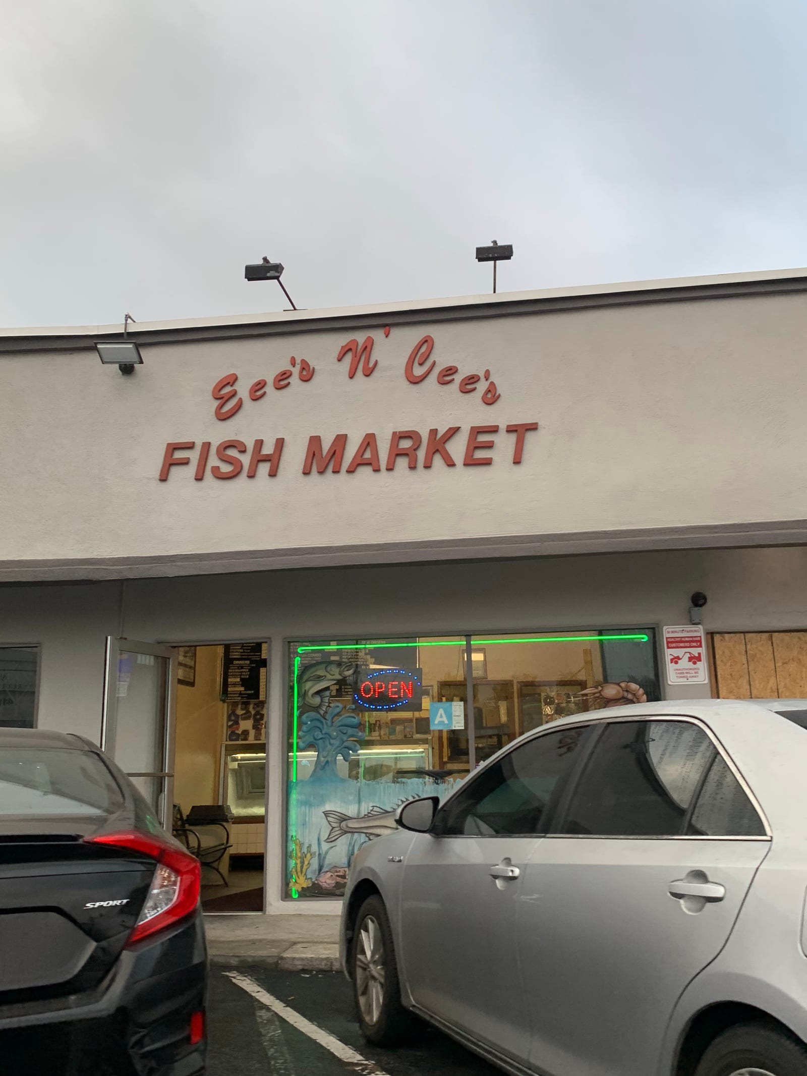 Eee's N Cee's Fish Market