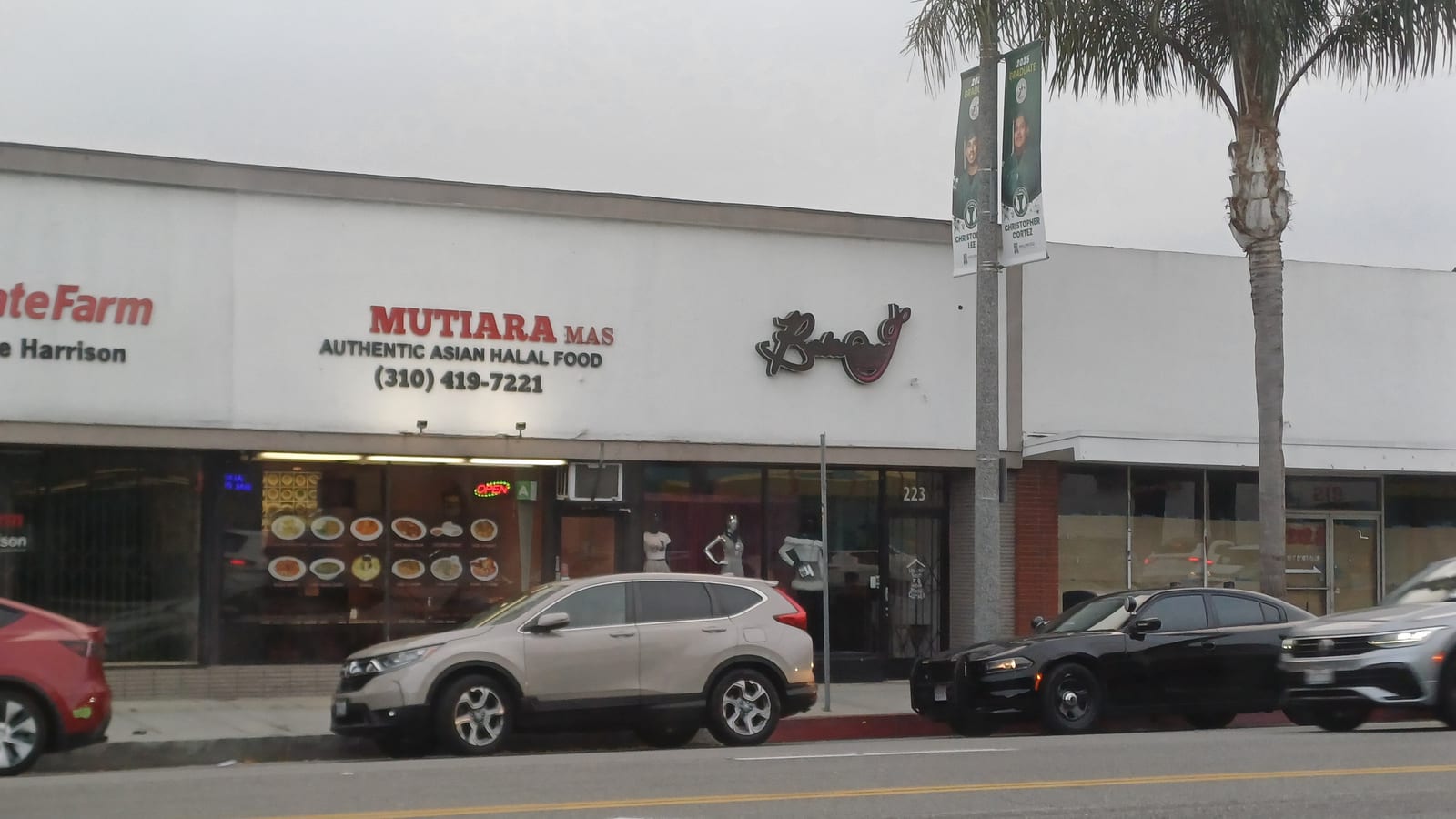 Mutiara Food & Market