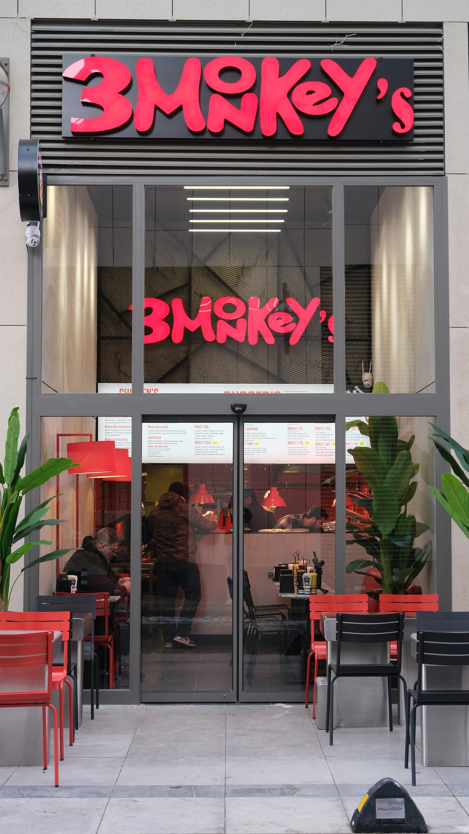 3 Monkey's Küçükyalı