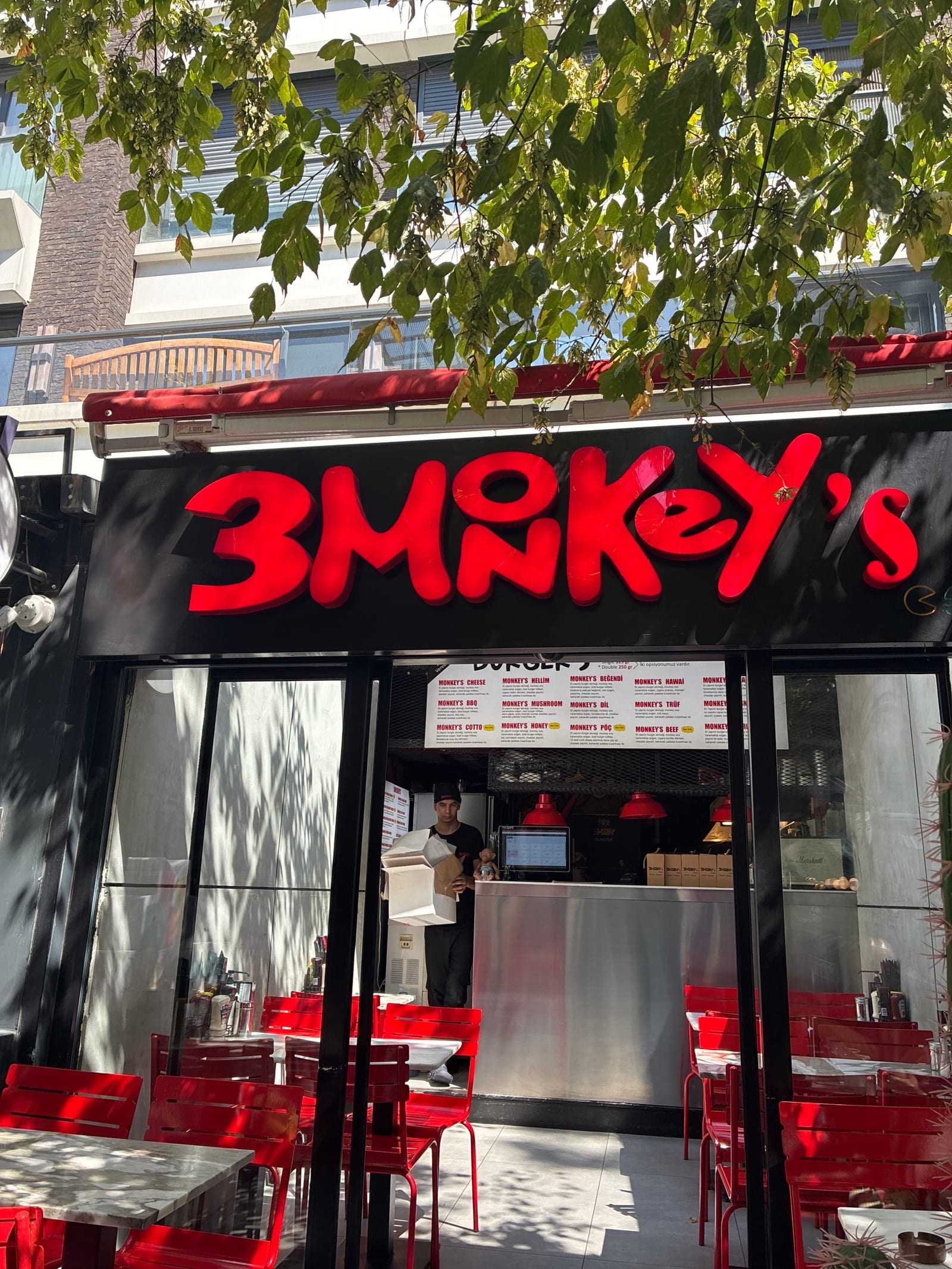3monkey Burger