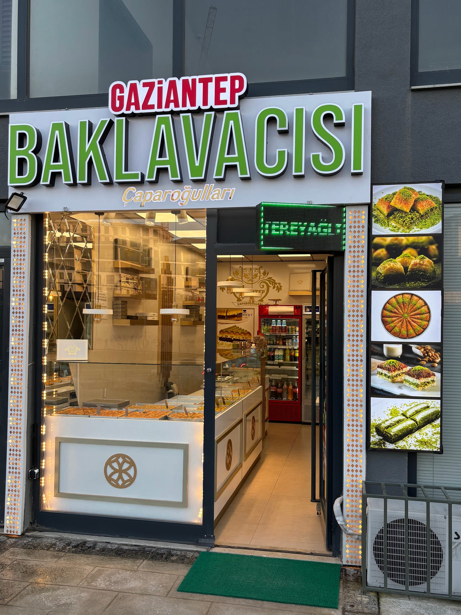 Çaparoğulları Gaziantep Baklavacısı Kaynarca Şubesi