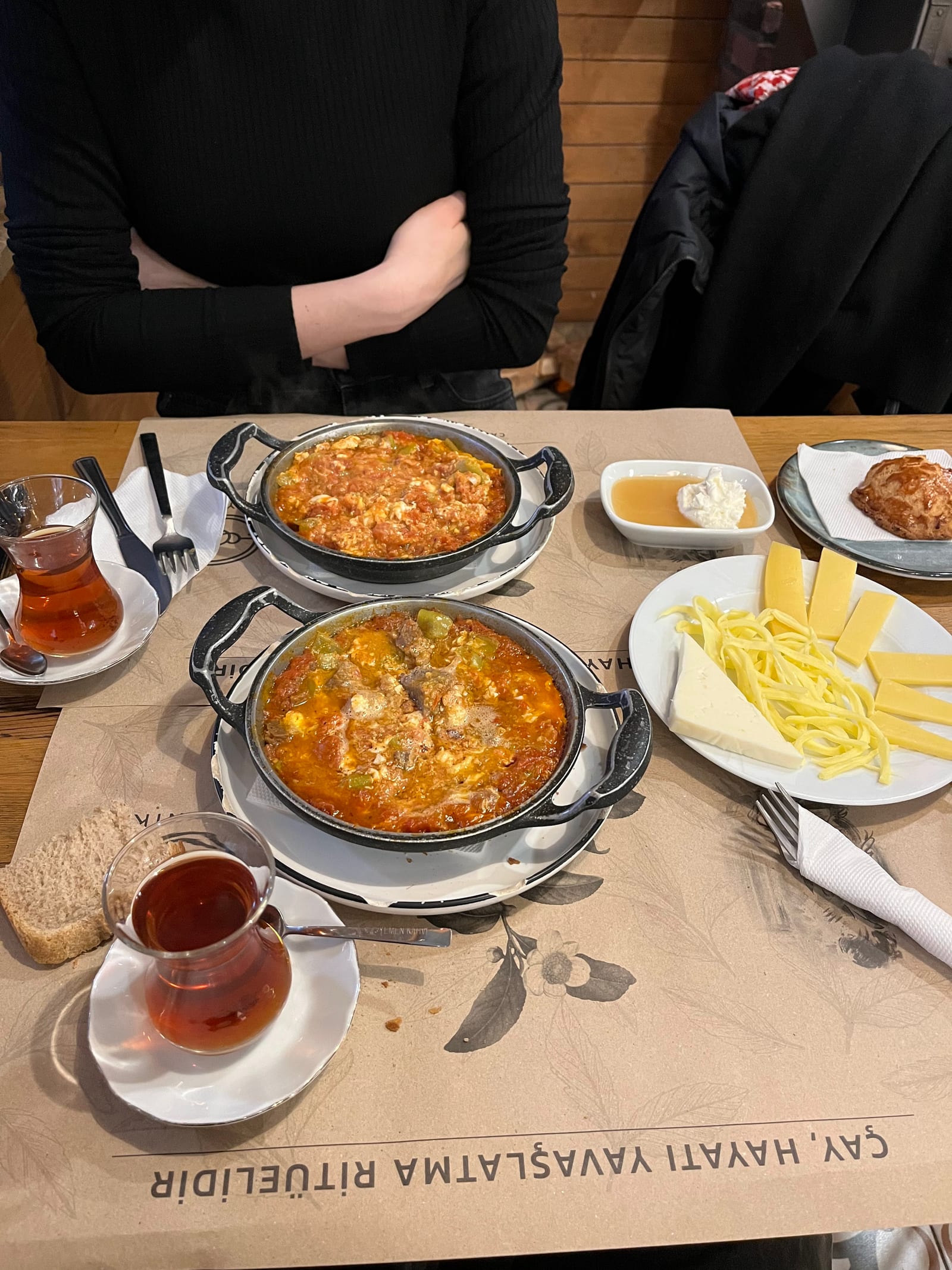 Çaynik Breakfast Cafe | Ortaköy Kahvaltı, Çay Ve Tatlı