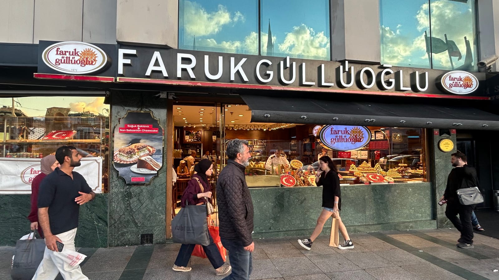 Faruk Güllüoğlu