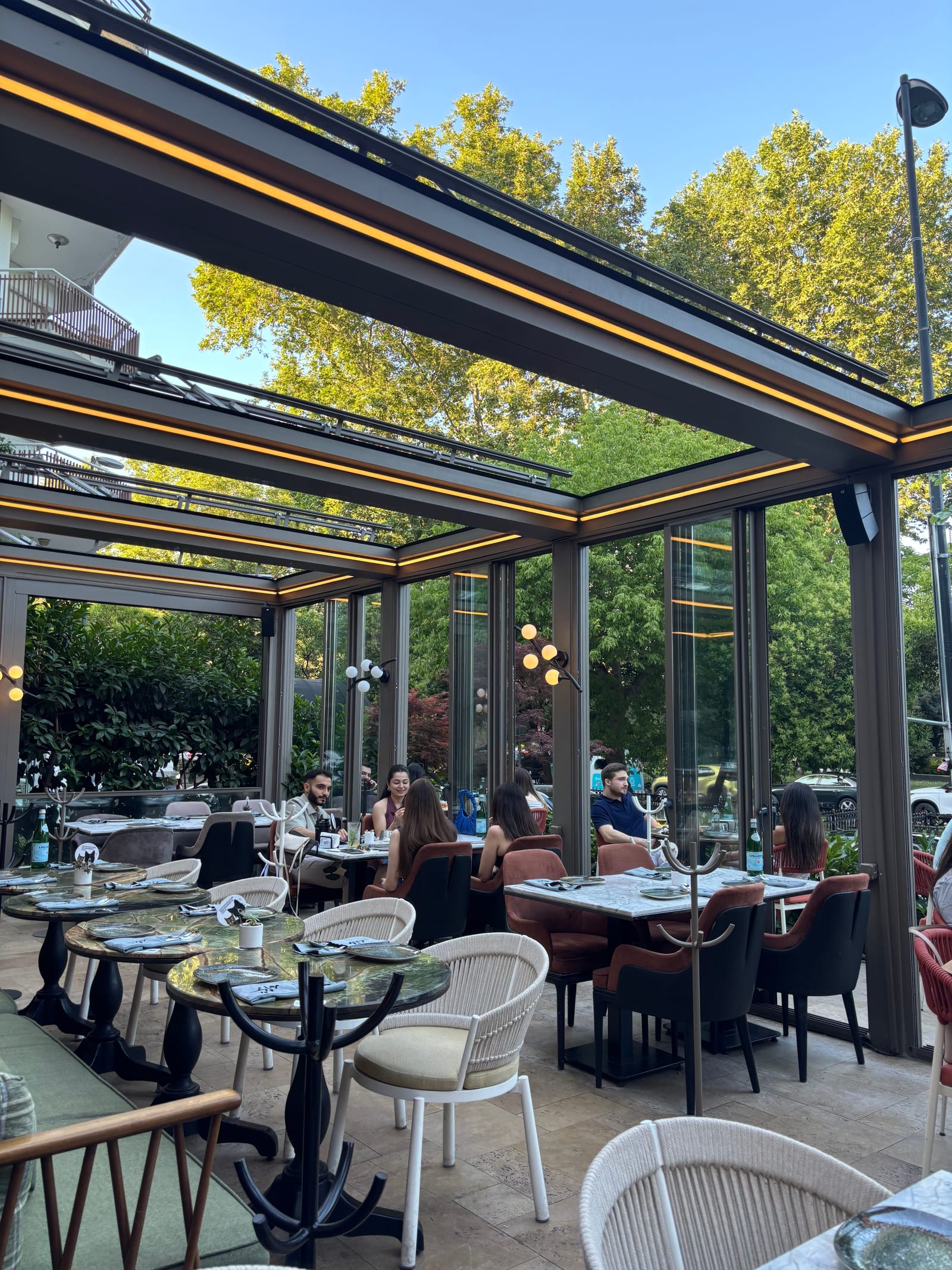 Maki Restoran Bebek