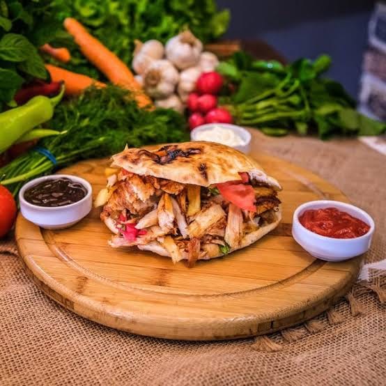 Uzunlar Döner Lahmacun Pide Ve Kebap Salonu ( Mardinli Kardeşlerin Yeri )